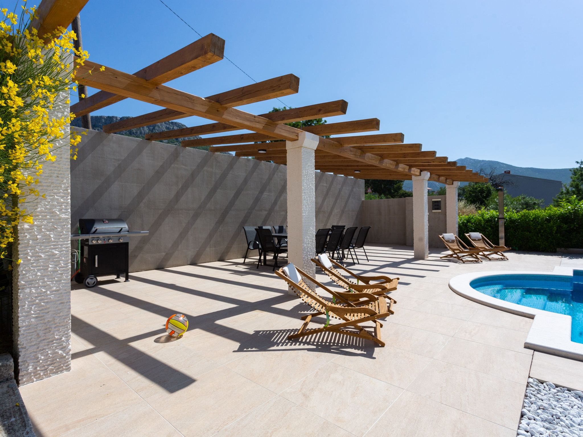 Villa Melki mit großem Privatpool-Drinnen