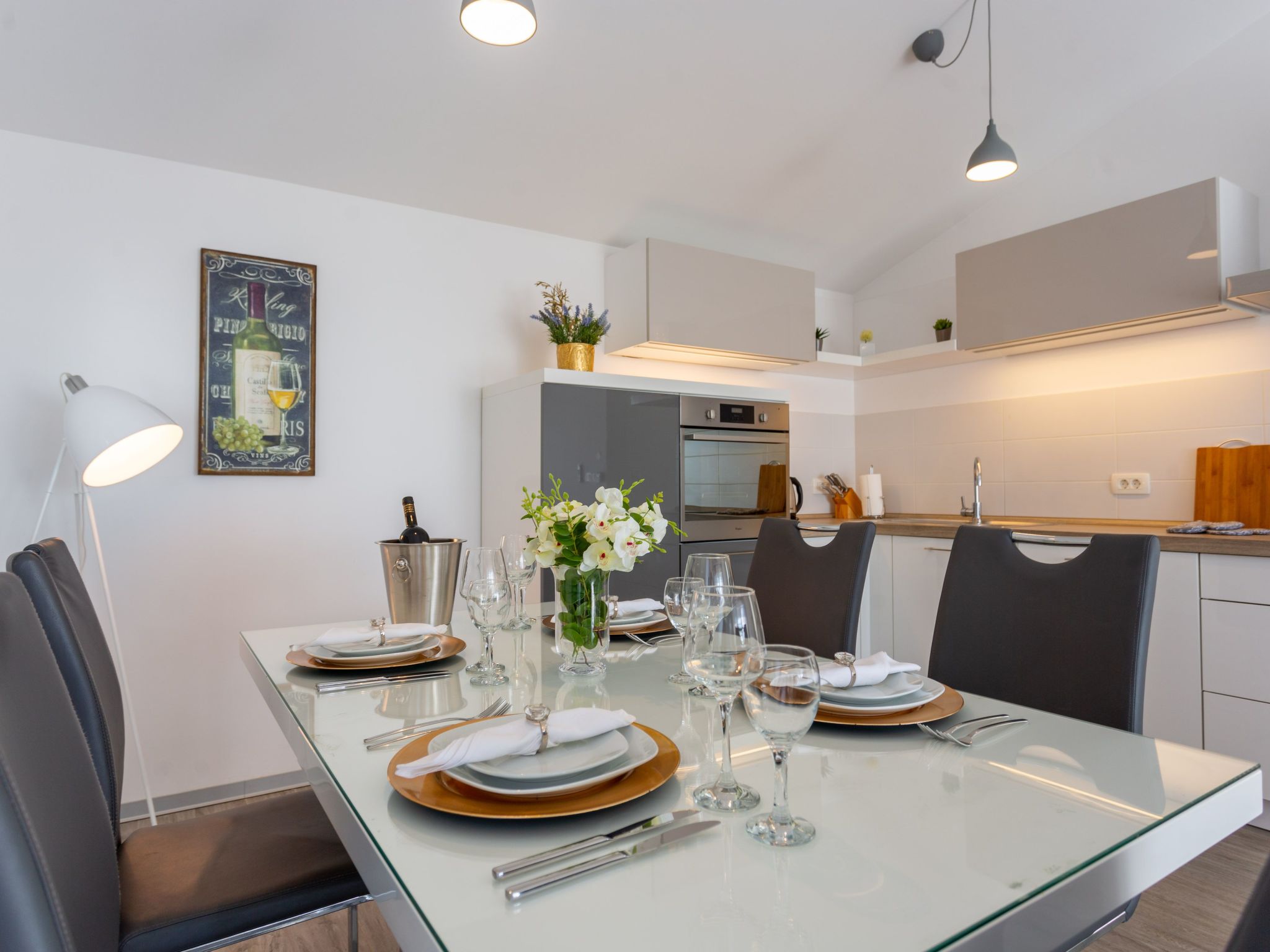 Villa Melki mit großem Privatpool-Drinnen