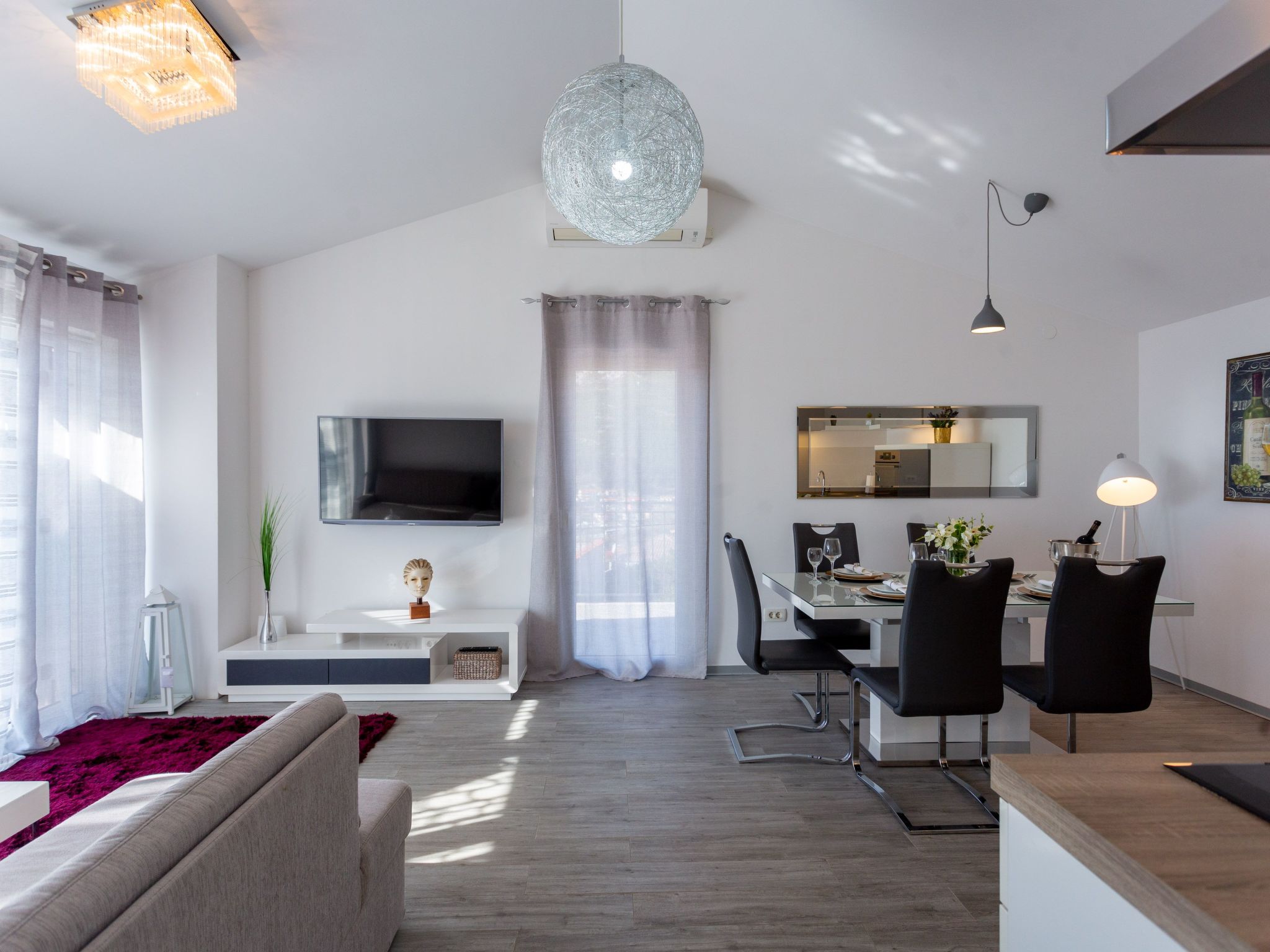 Villa Melki mit großem Privatpool-Drinnen