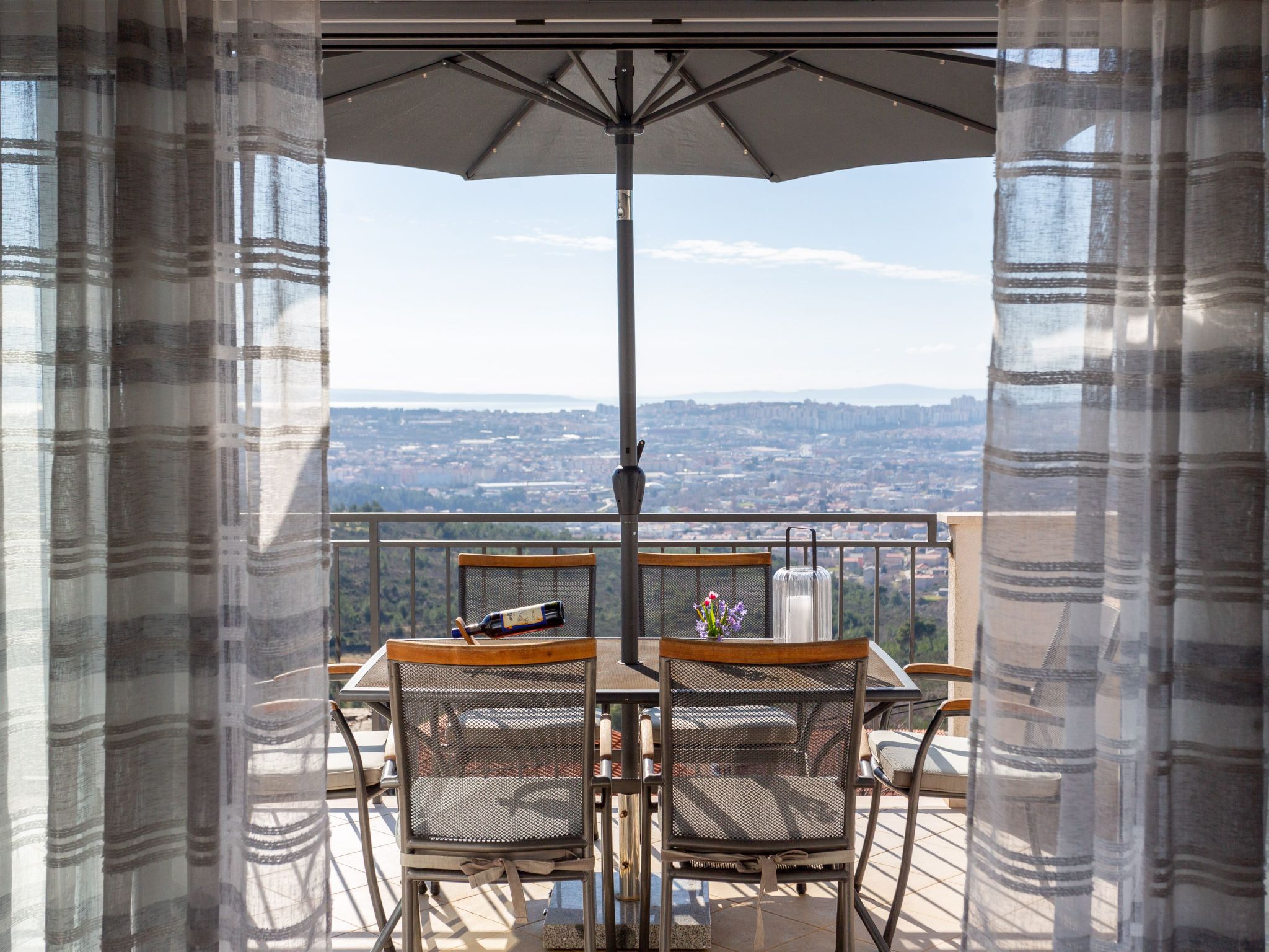 Villa Melki mit großem Privatpool-Drinnen