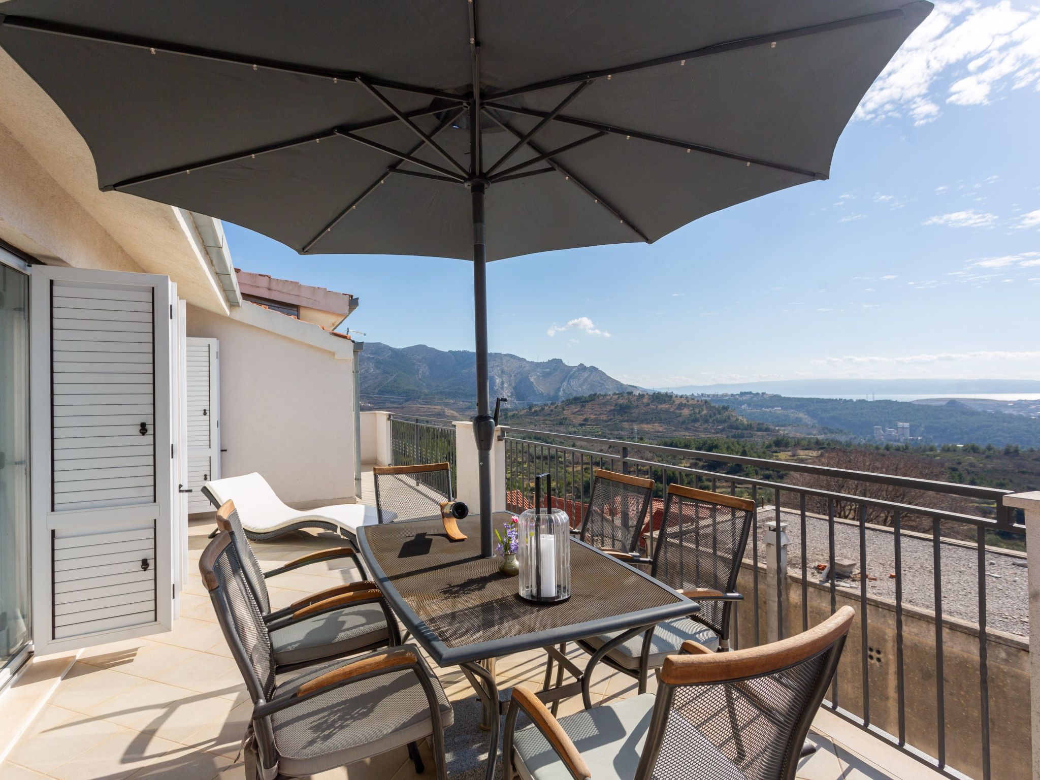 Villa Melki mit großem Privatpool-Drinnen