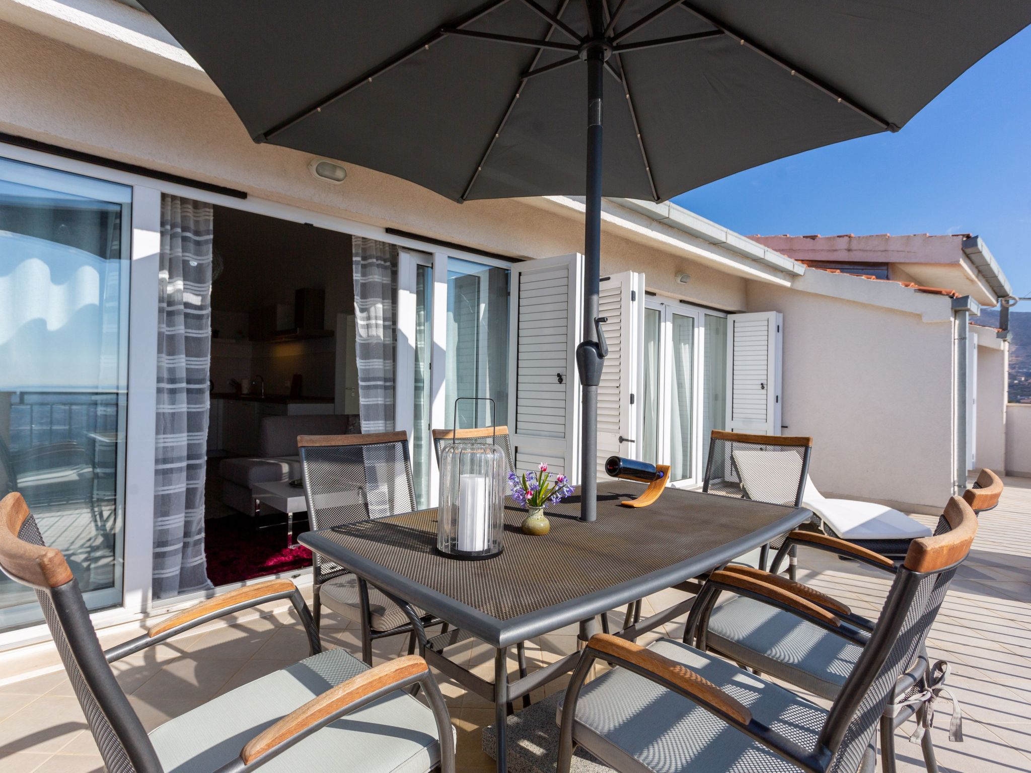 Villa Melki mit großem Privatpool-Drinnen