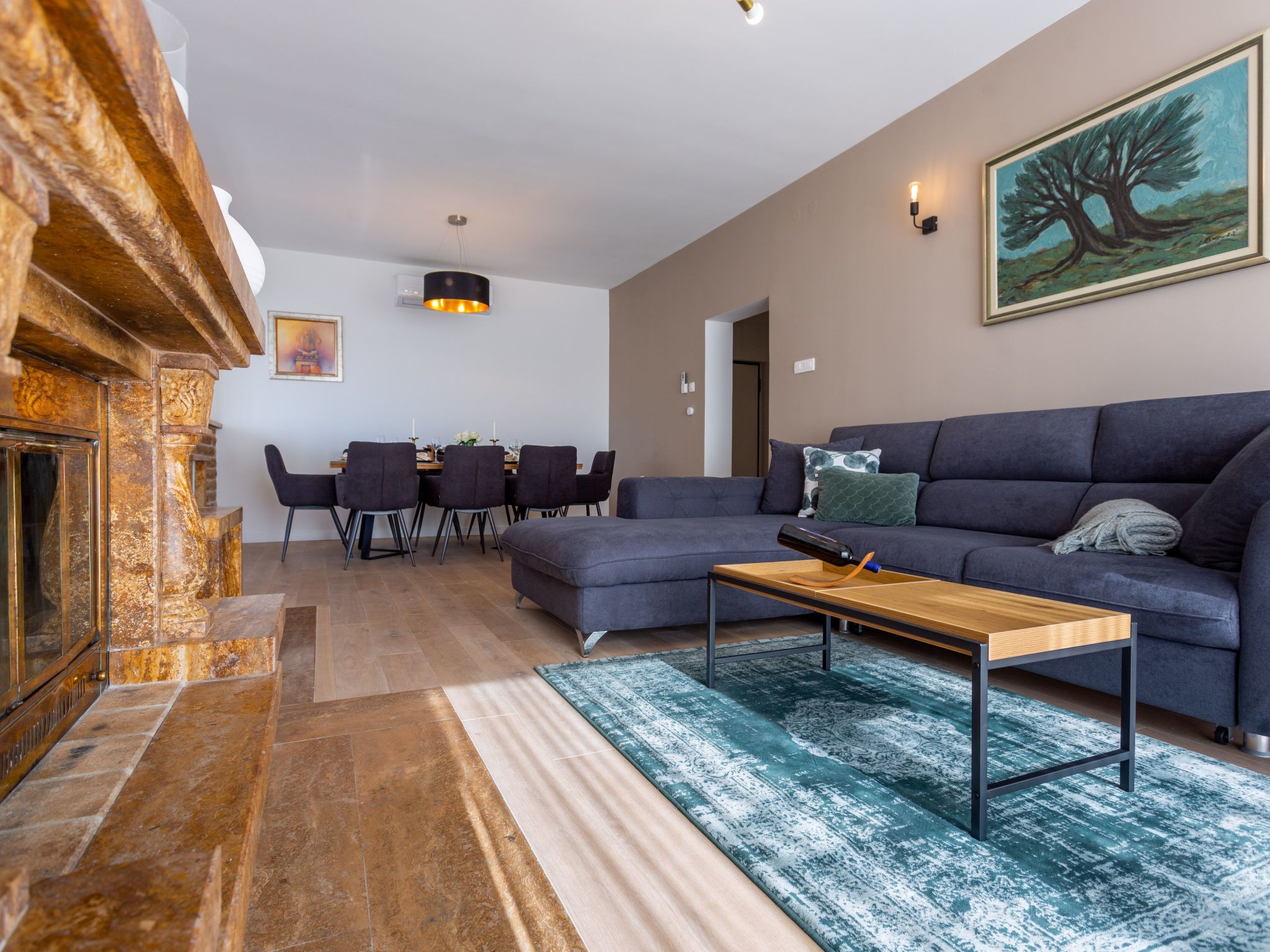 Villa Melki mit großem Privatpool-Drinnen