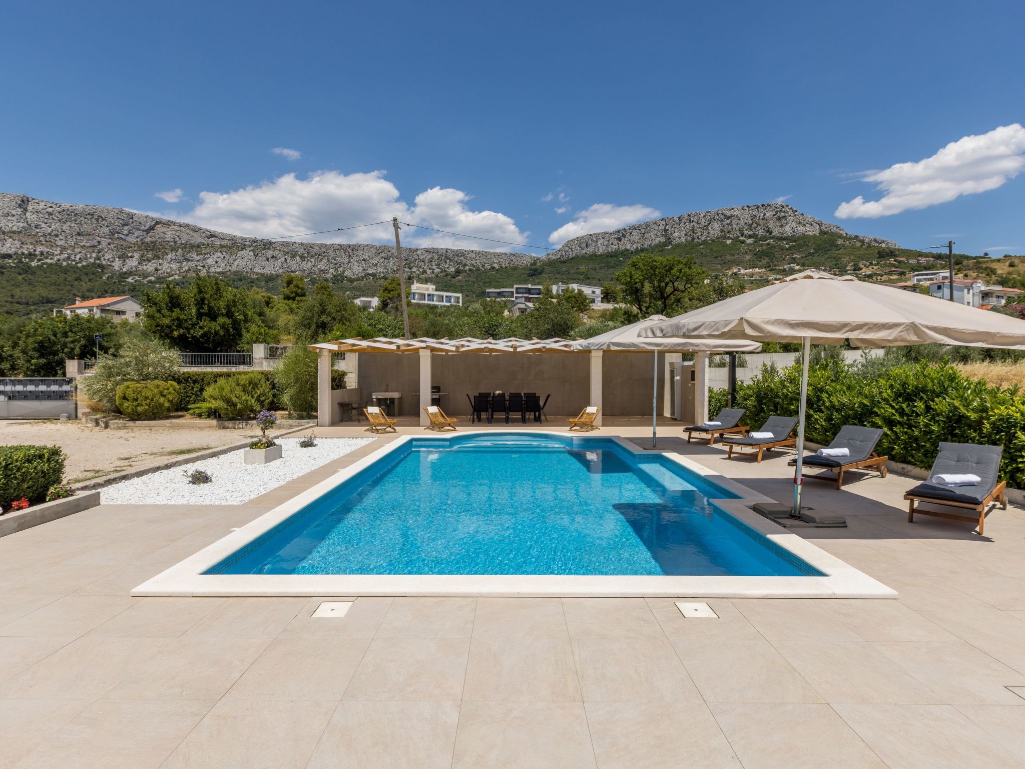 Villa Melki mit großem Privatpool