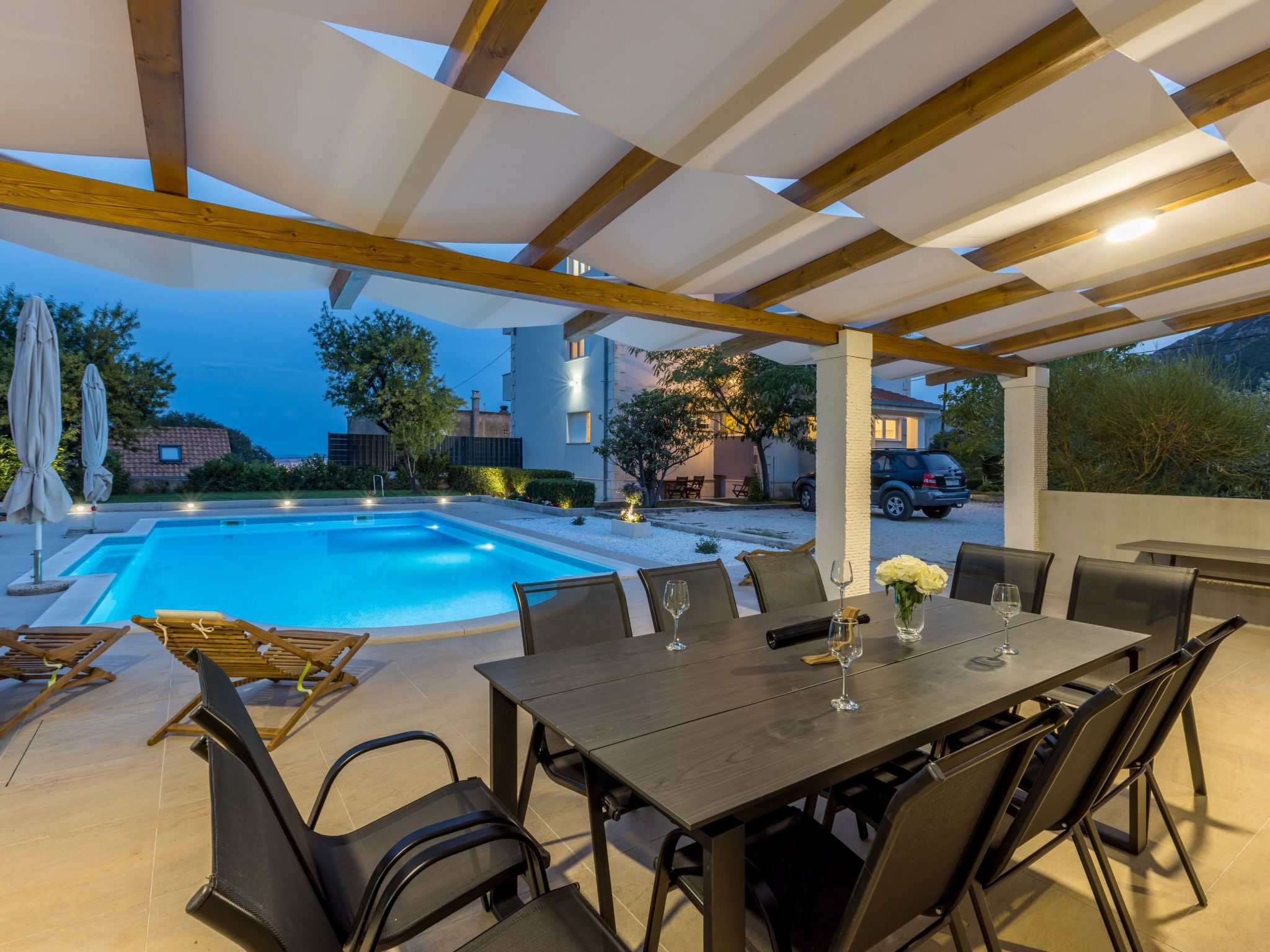 Villa Melki mit großem Privatpool-Drinnen