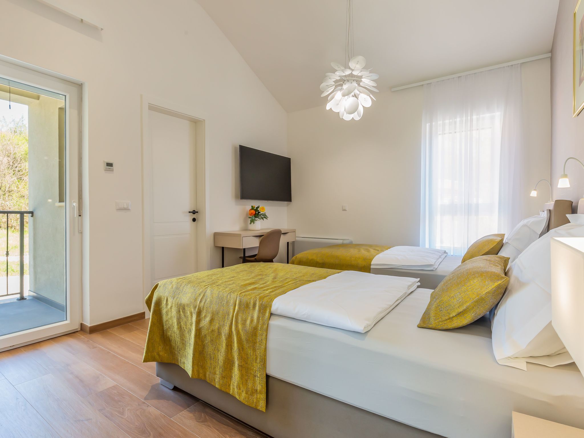 In Dugopolje mit Privatem Pool-Dedans