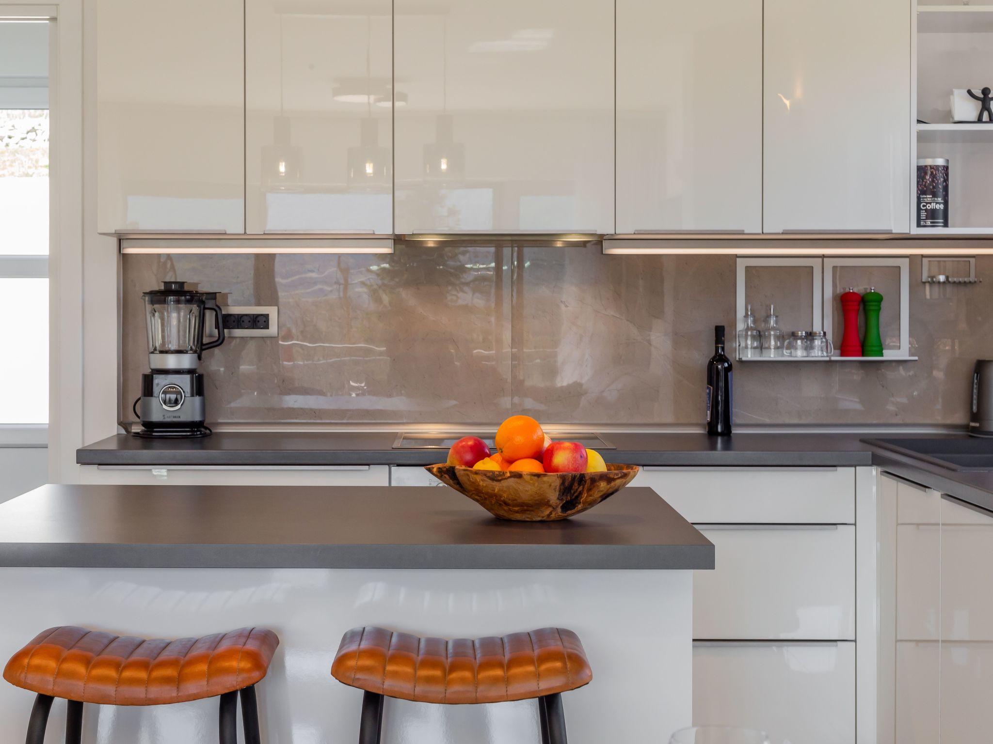 In Dugopolje mit Privatem Pool-Dedans