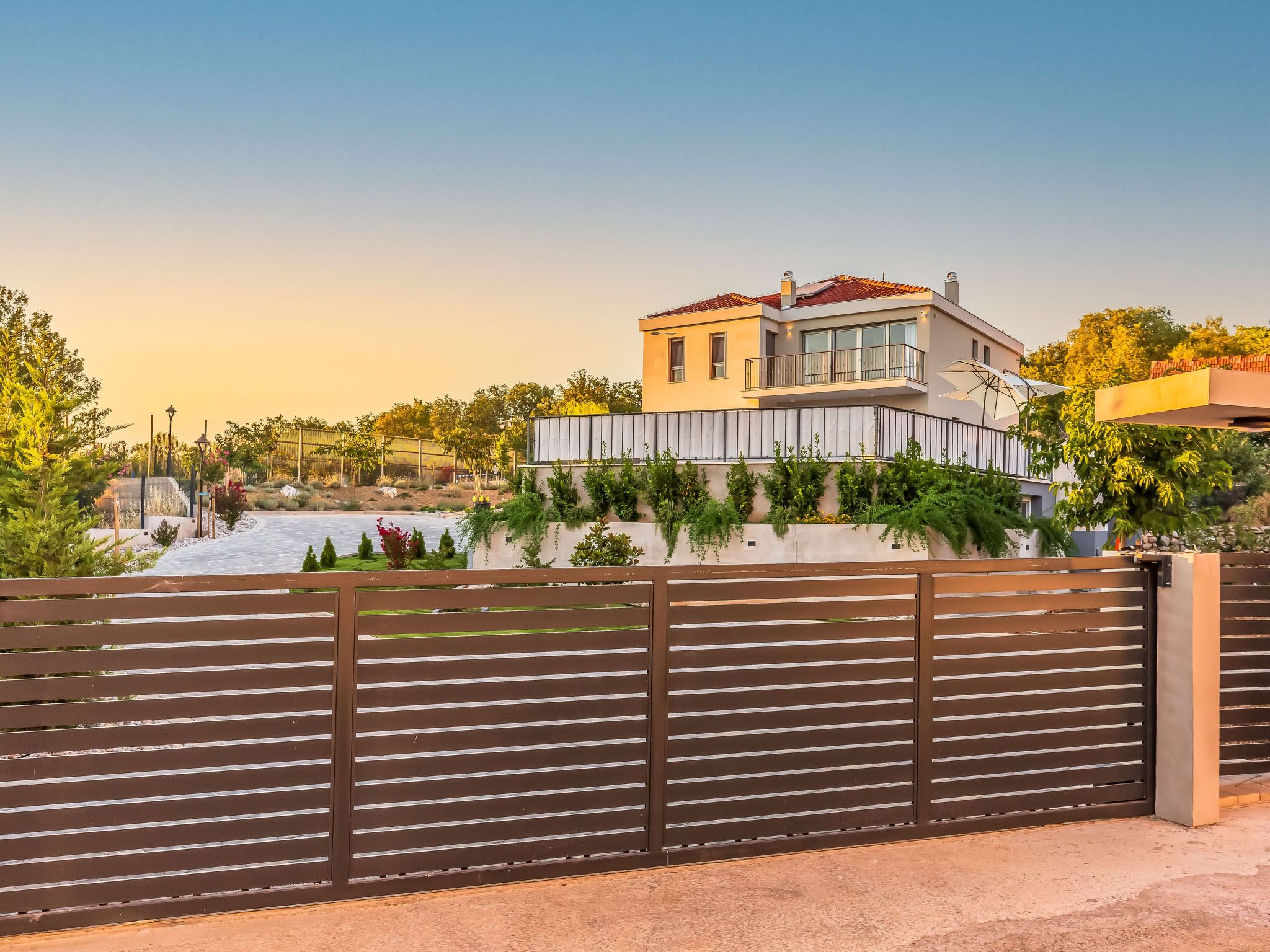 In Dugopolje mit Privatem Pool-Dedans