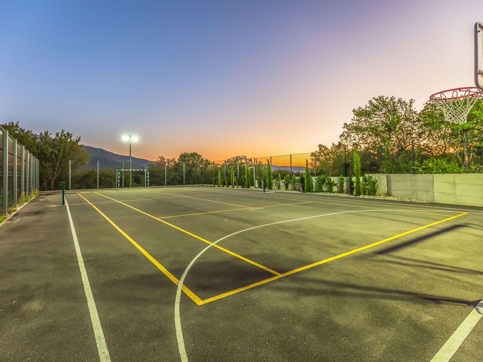 In Dugopolje mit Privatem Pool-Dedans