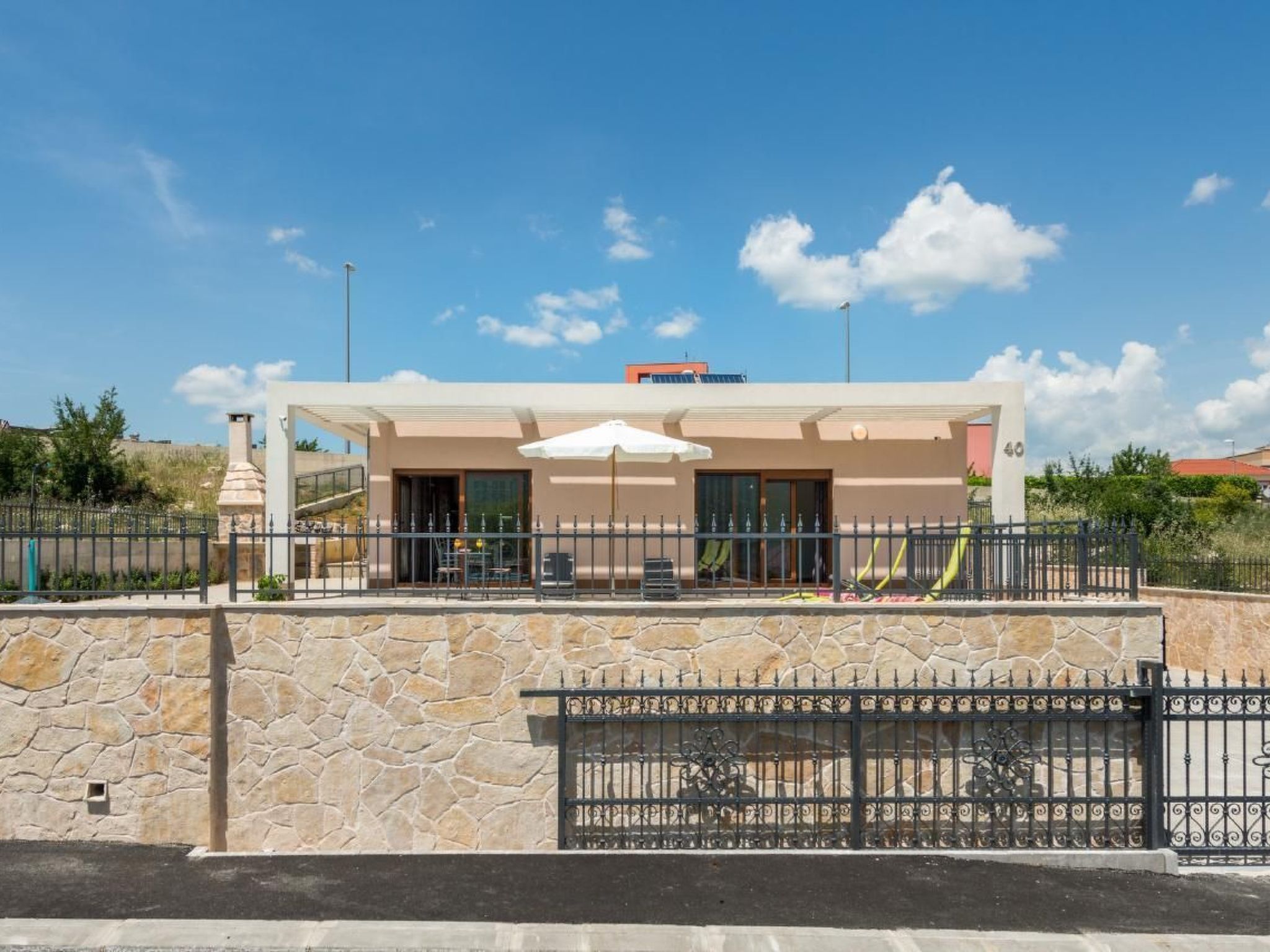 Villa Longfield mit privaten Pool und Sauna-Drinnen