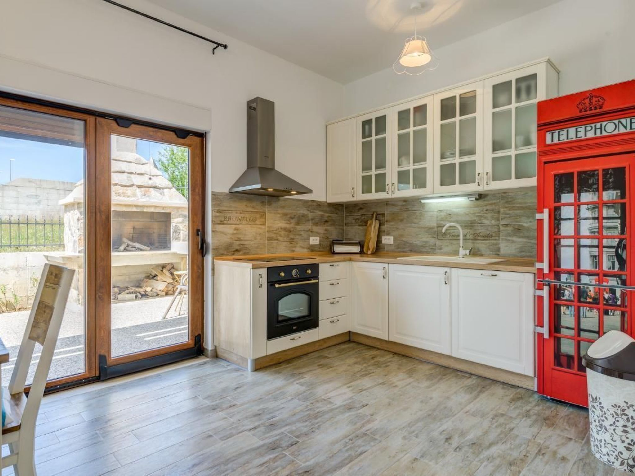 Villa Longfield mit privaten Pool und Sauna-Drinnen