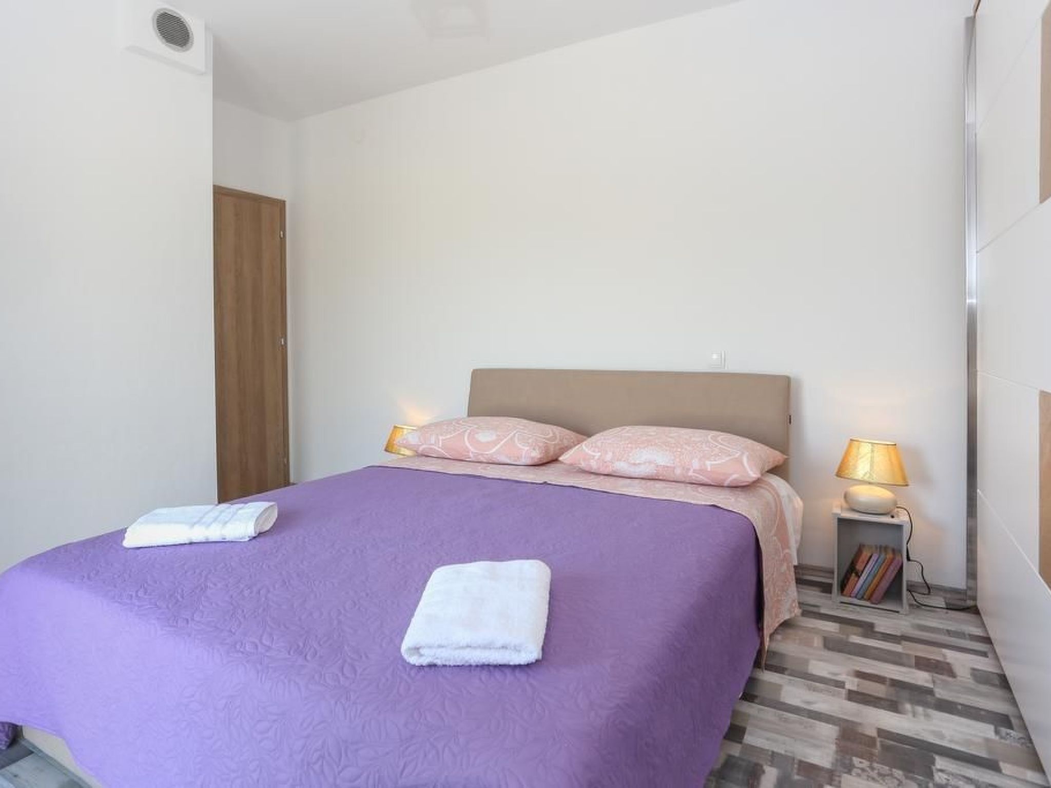 Villa Longfield mit privaten Pool und Sauna-Drinnen