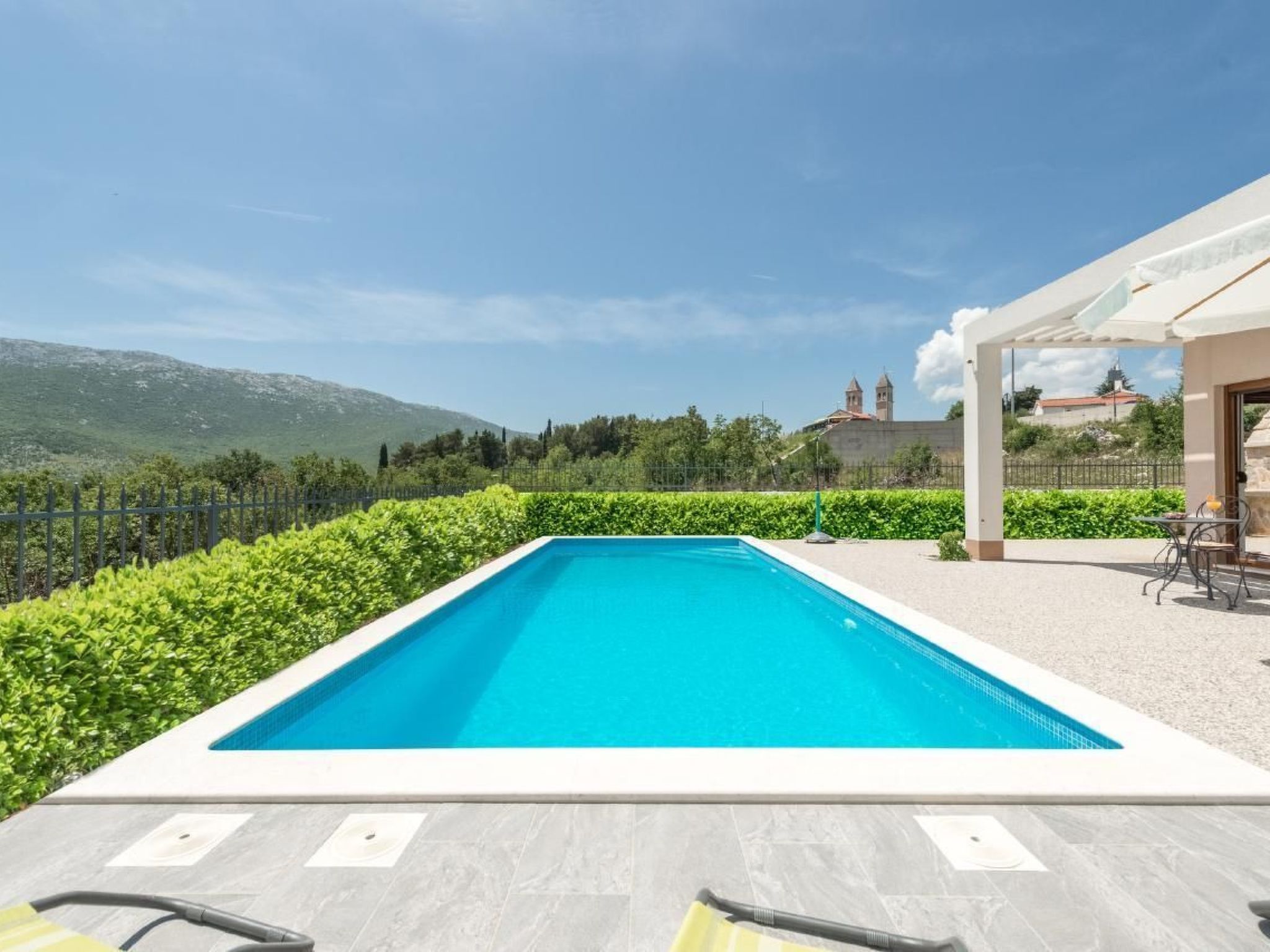 Villa Longfield mit privaten Pool und Sauna-Drinnen