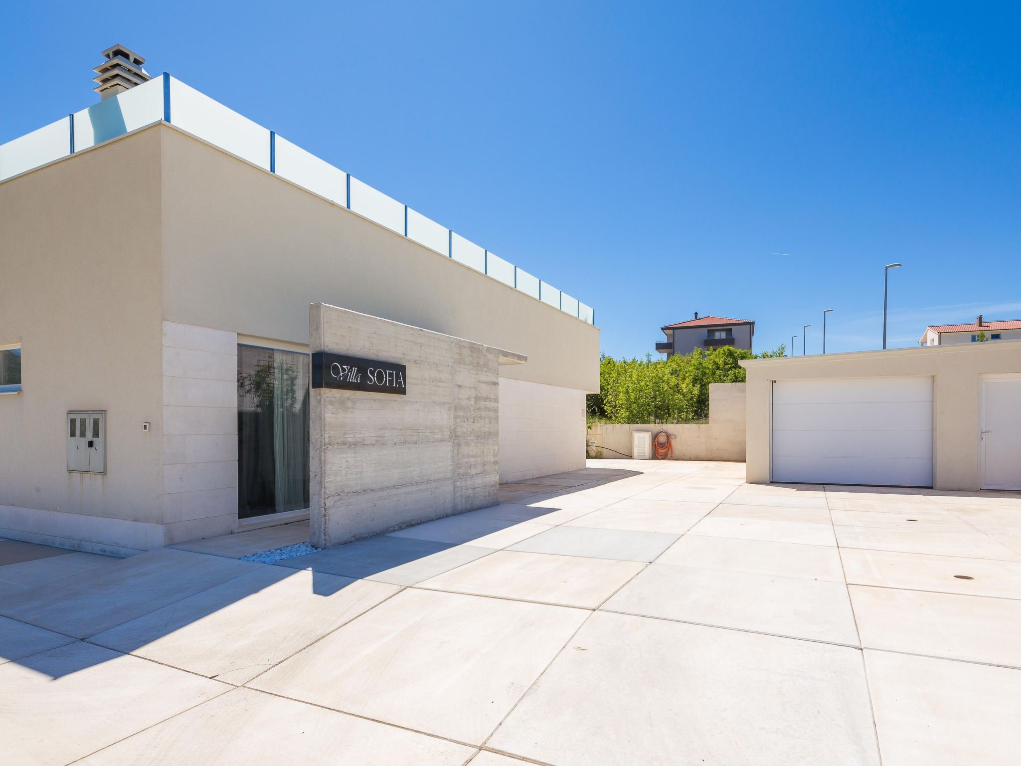 In Dugopolje mit Beheiztem Pool-Drinnen