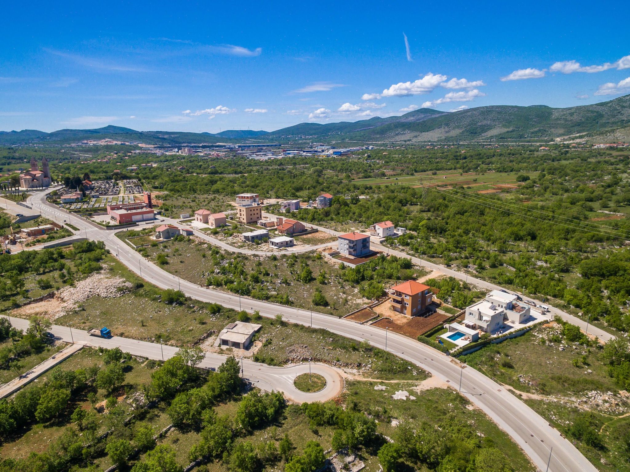 In Dugopolje mit Beheiztem Pool-Drinnen