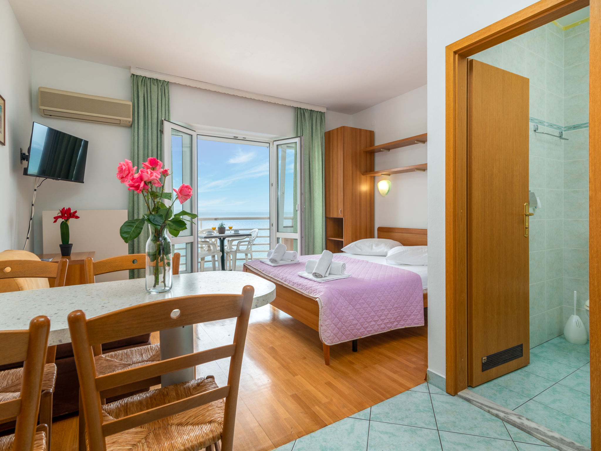 Knusse studio aan zee in Podstrana met directe strandtoegang - foto 12