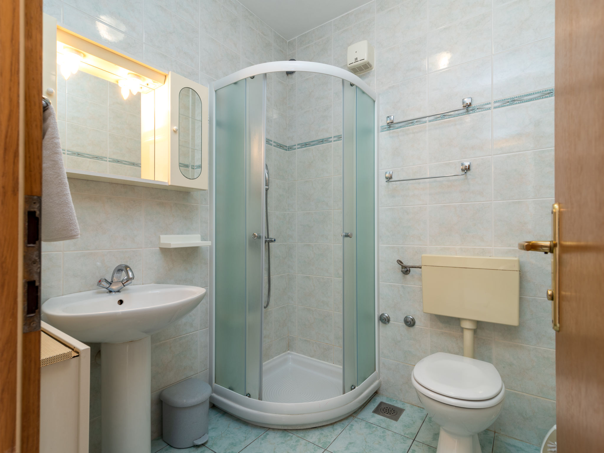 Appartement Jerkan 17 – Salle de bains, photo 16 sur 25