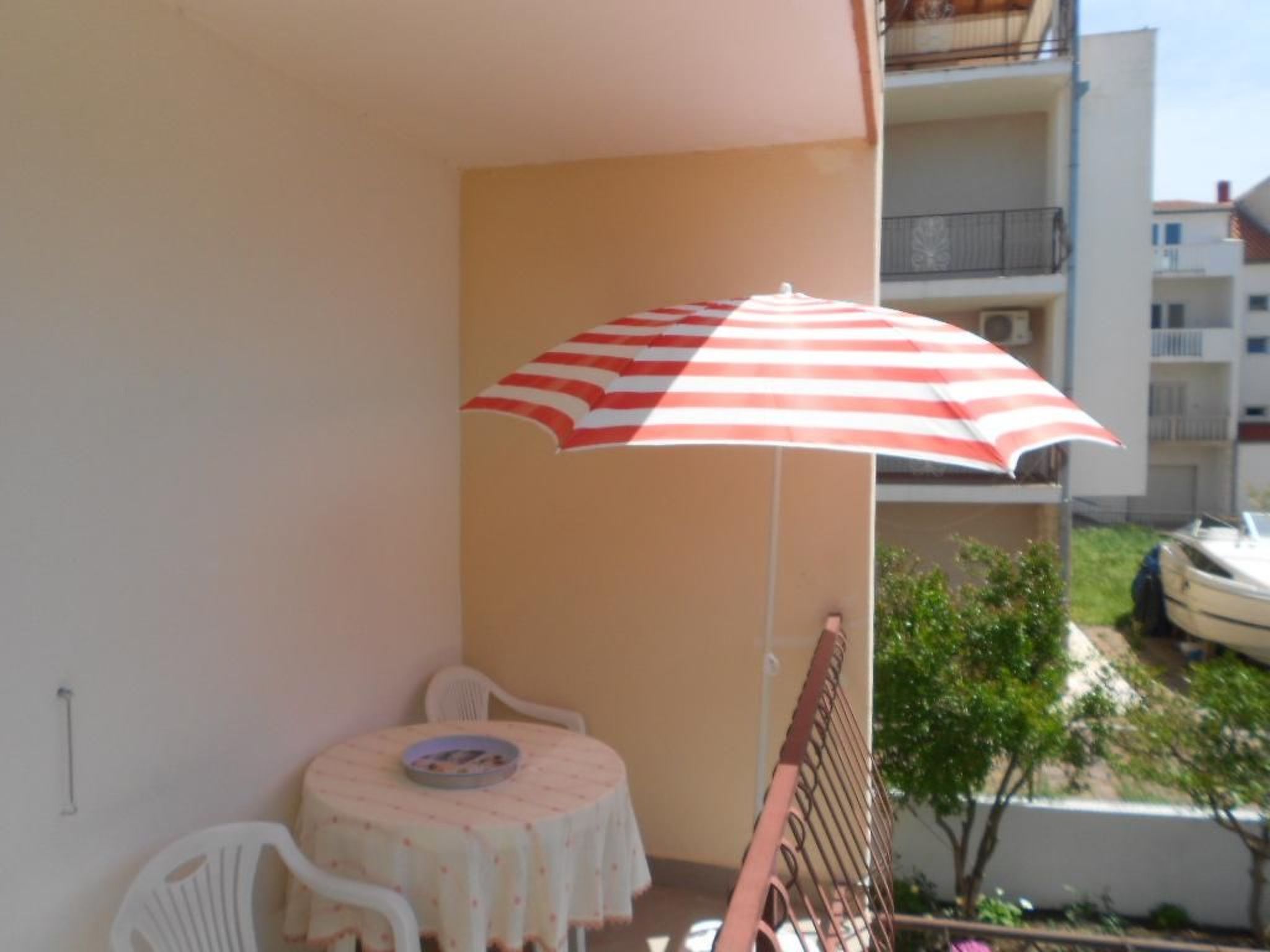 Mit Balkon für fünf Personen-Image-tags.info