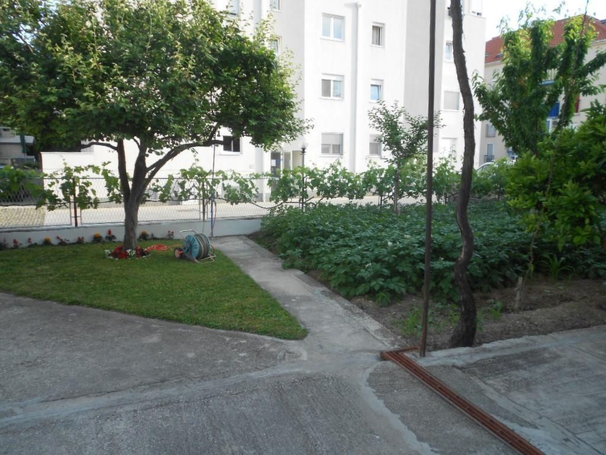 Mit Balkon für fünf Personen-Image-tags.info