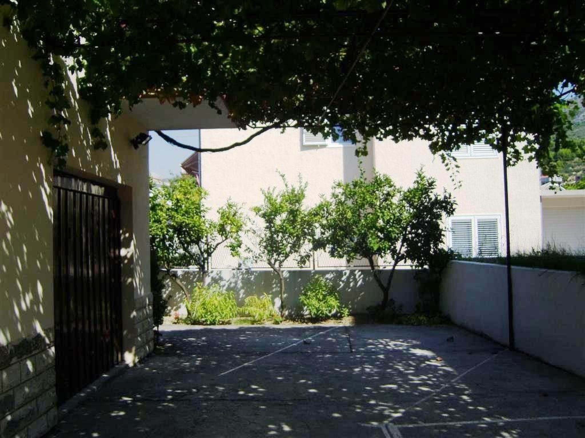 Mit Balkon für fünf Personen-Image-tags.info