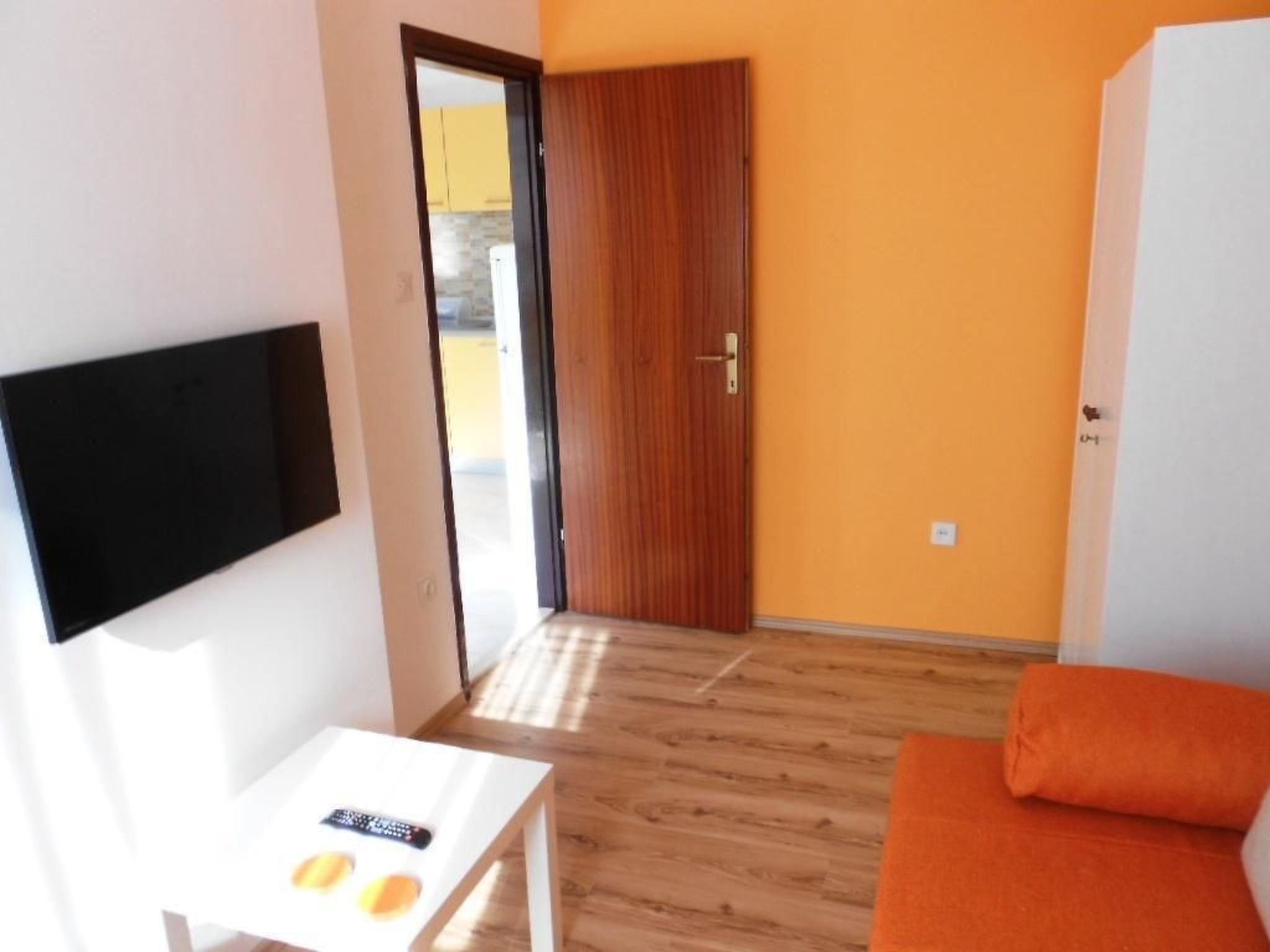 Große Wohnung in Podstrana mit Grill und Terrasse-Image-tags.info