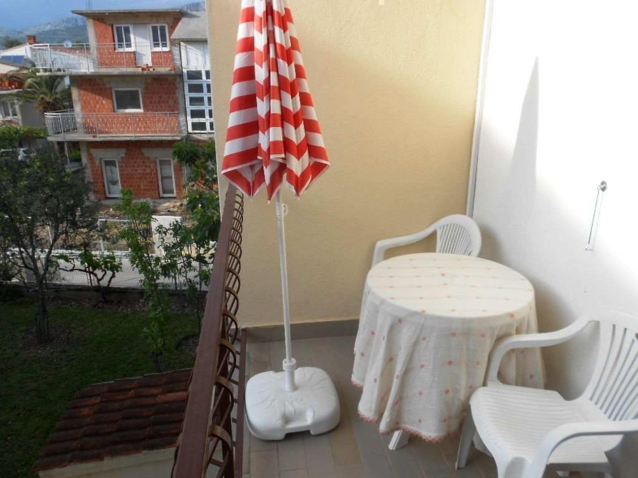 Große Wohnung in Podstrana mit Grill und Terrasse-Image-tags.info