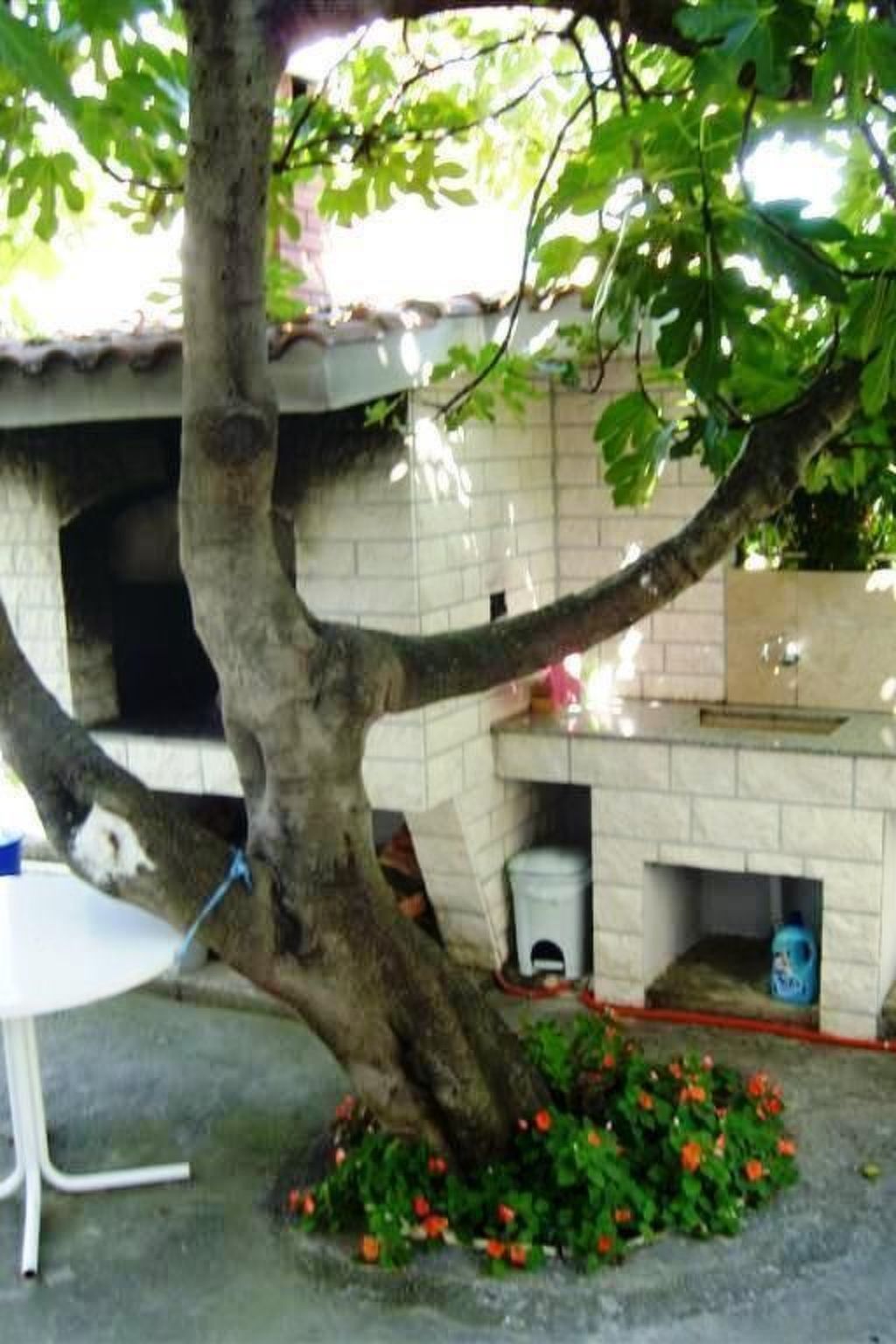 Große Wohnung in Podstrana mit Grill und Terrasse-Image-tags.info