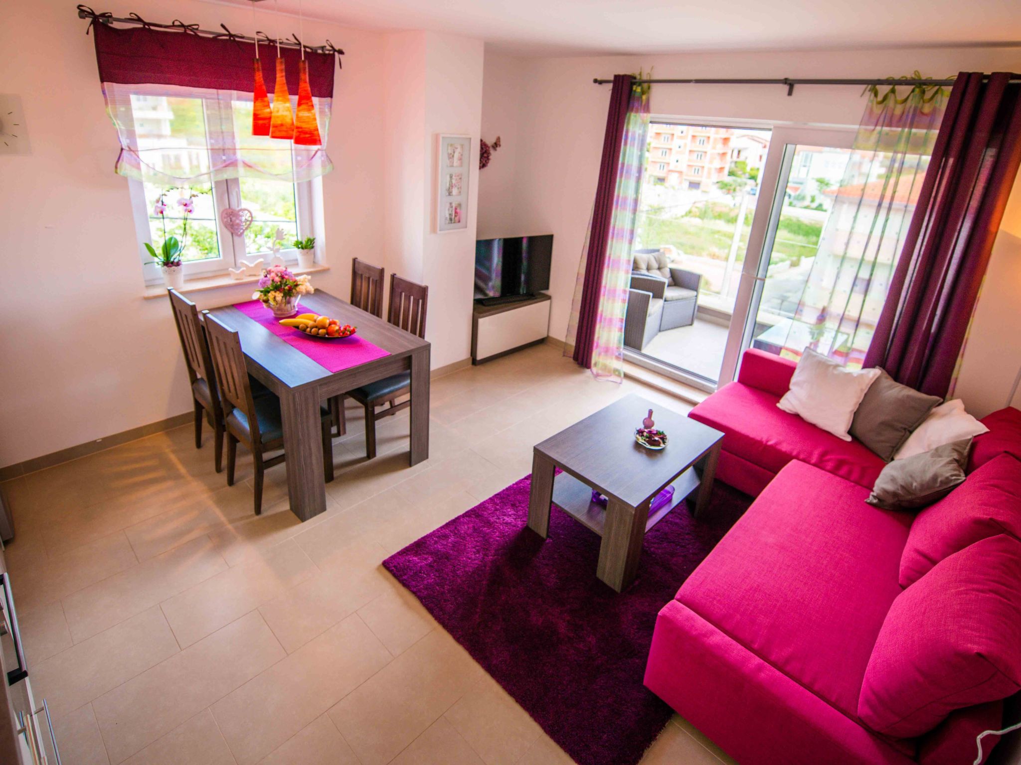 Für 4 Personen ca. 44 m&sup2; in Podstrana, Dalmatien (Gespanschaft Split-Dalma-Inside