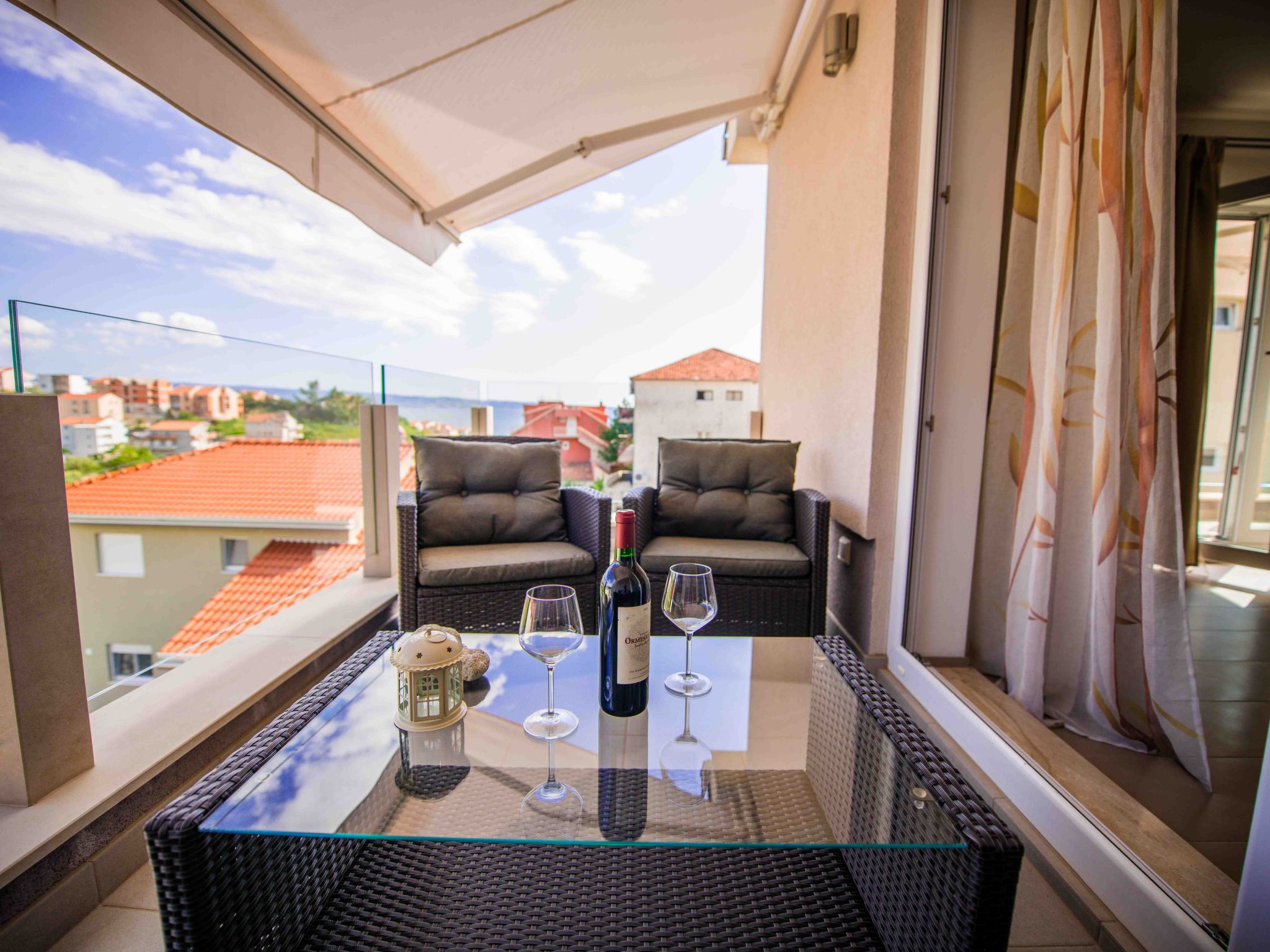 Für 4 Personen ca. 75 m&sup2; in Podstrana, Dalmatien (Gespanschaft Split-Dalma-Inside