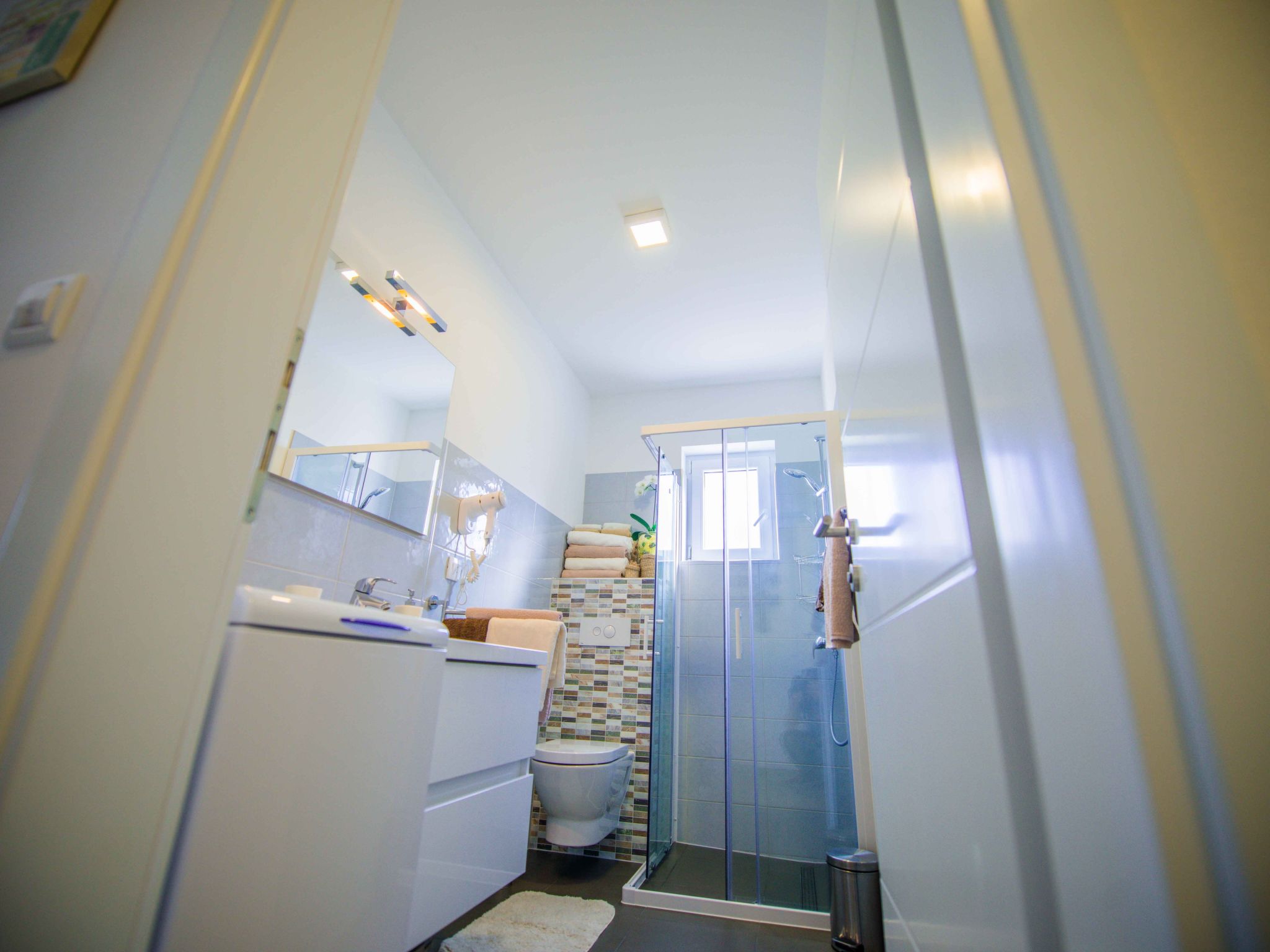 Für 4 Personen ca. 75 m&sup2; in Podstrana, Dalmatien (Gespanschaft Split-Dalma-Inside