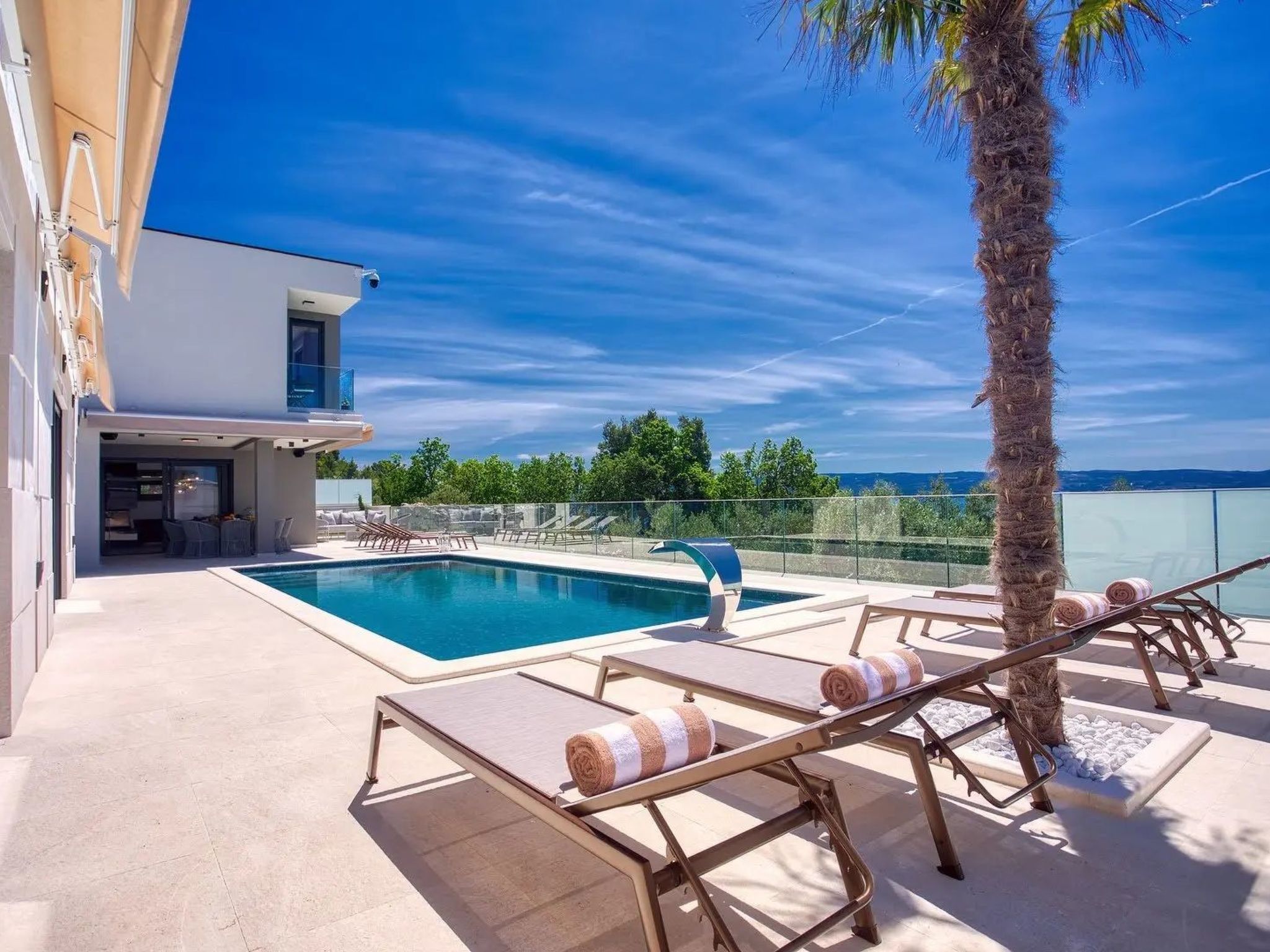 Exklusive Villa Magic mit beheiztem Pool und Sauna-Image-tags.info