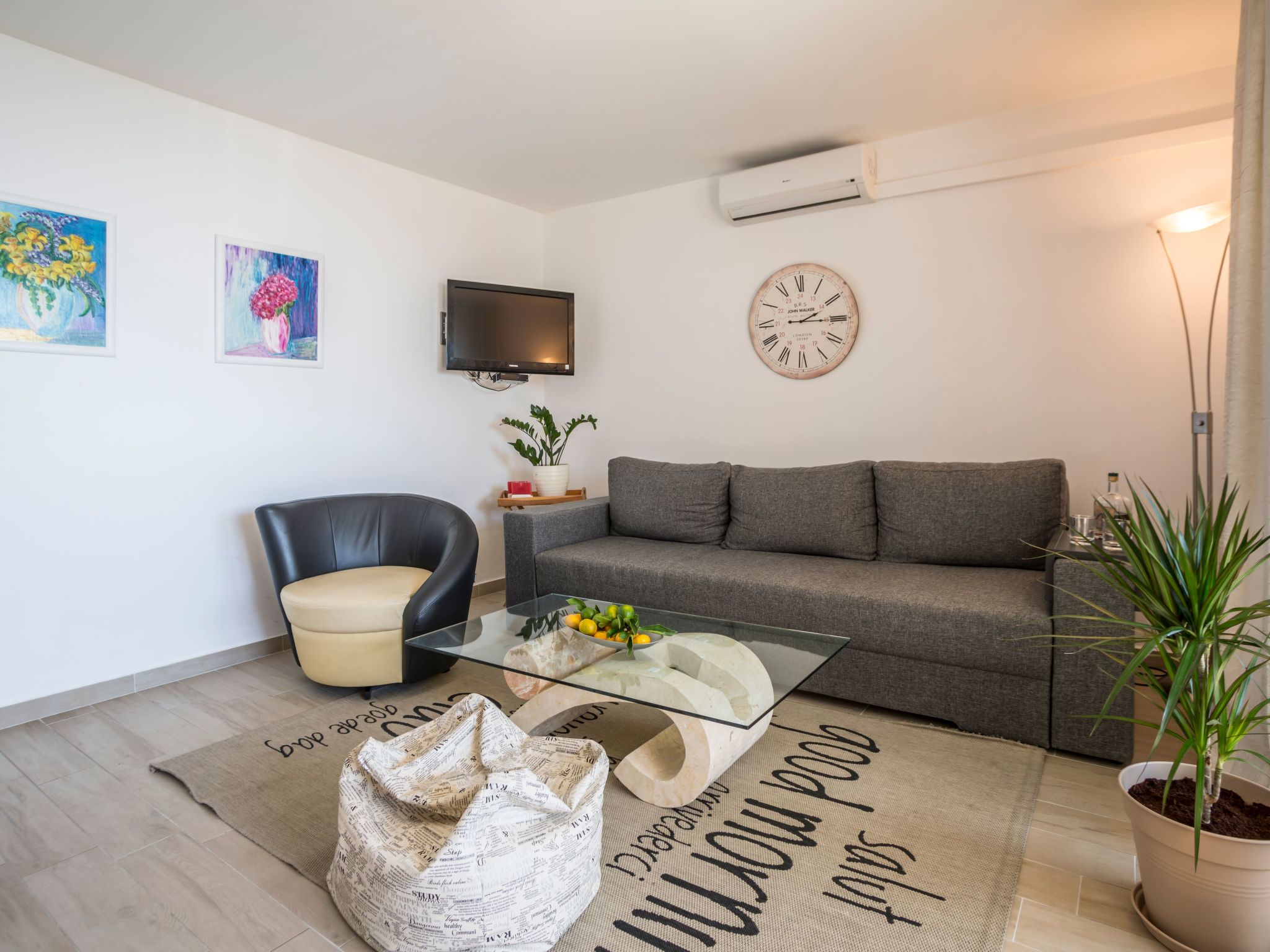 Villa "Petra" mit Blick auf das Wasser-Binnen