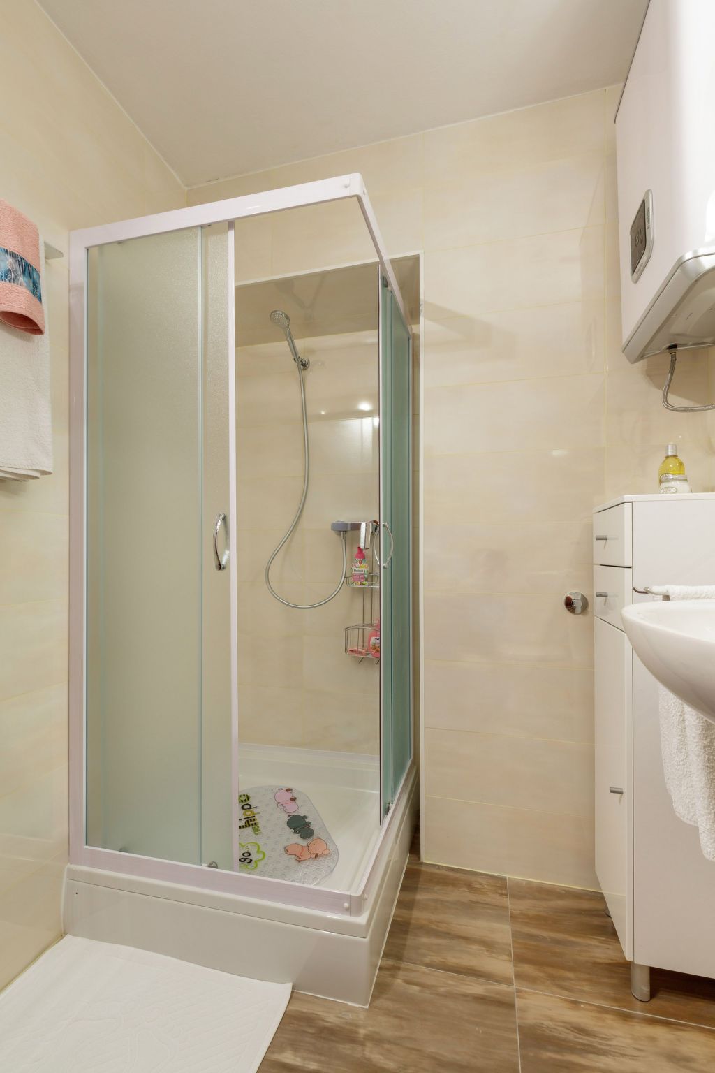 Maric mit Terrasse und Balkon-Dedans