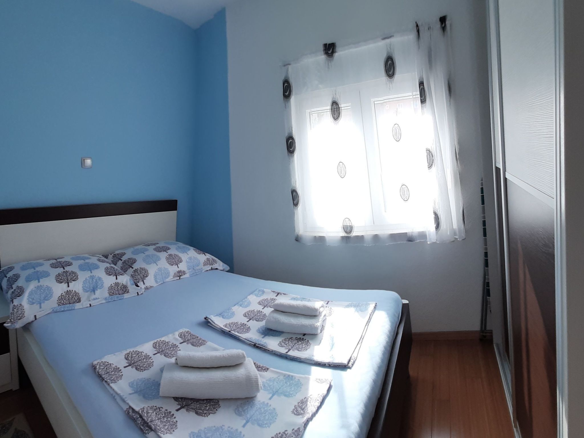 Maja großer Balkon 7 Minuten zu Fuß zum Strand und Hotel-Image-tags.info