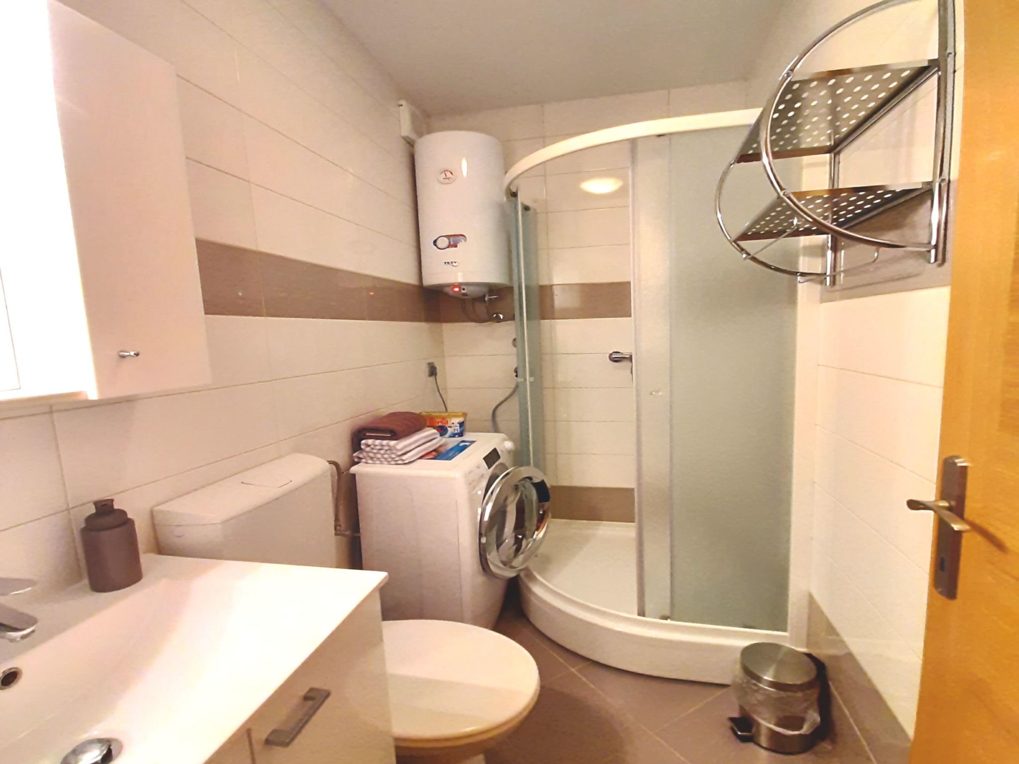 Maja großer Balkon 7 Minuten zu Fuß zum Strand und Hotel-Image-tags.info