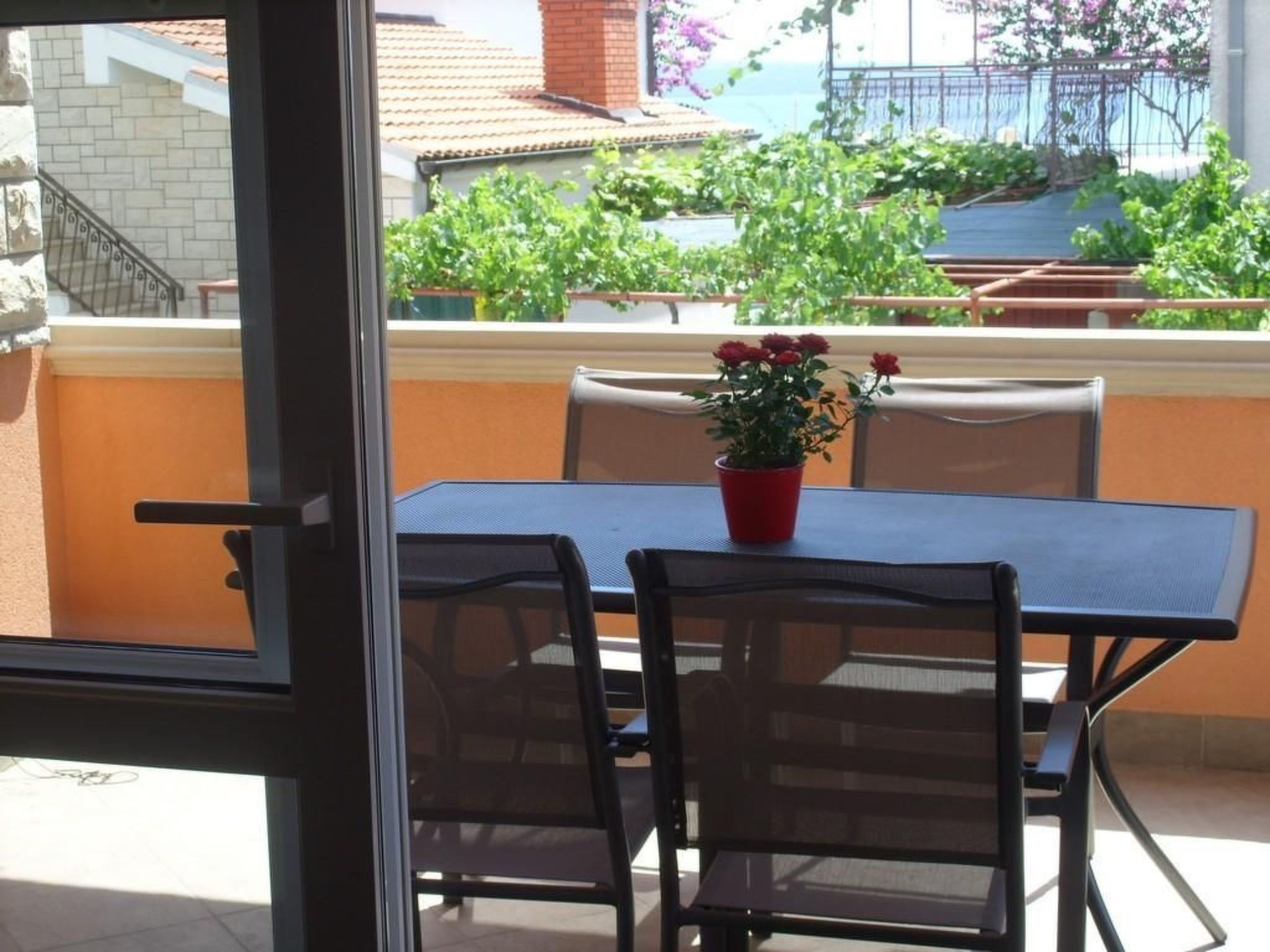 Maja großer Balkon 7 Minuten zu Fuß zum Strand und Hotel-Image-tags.info