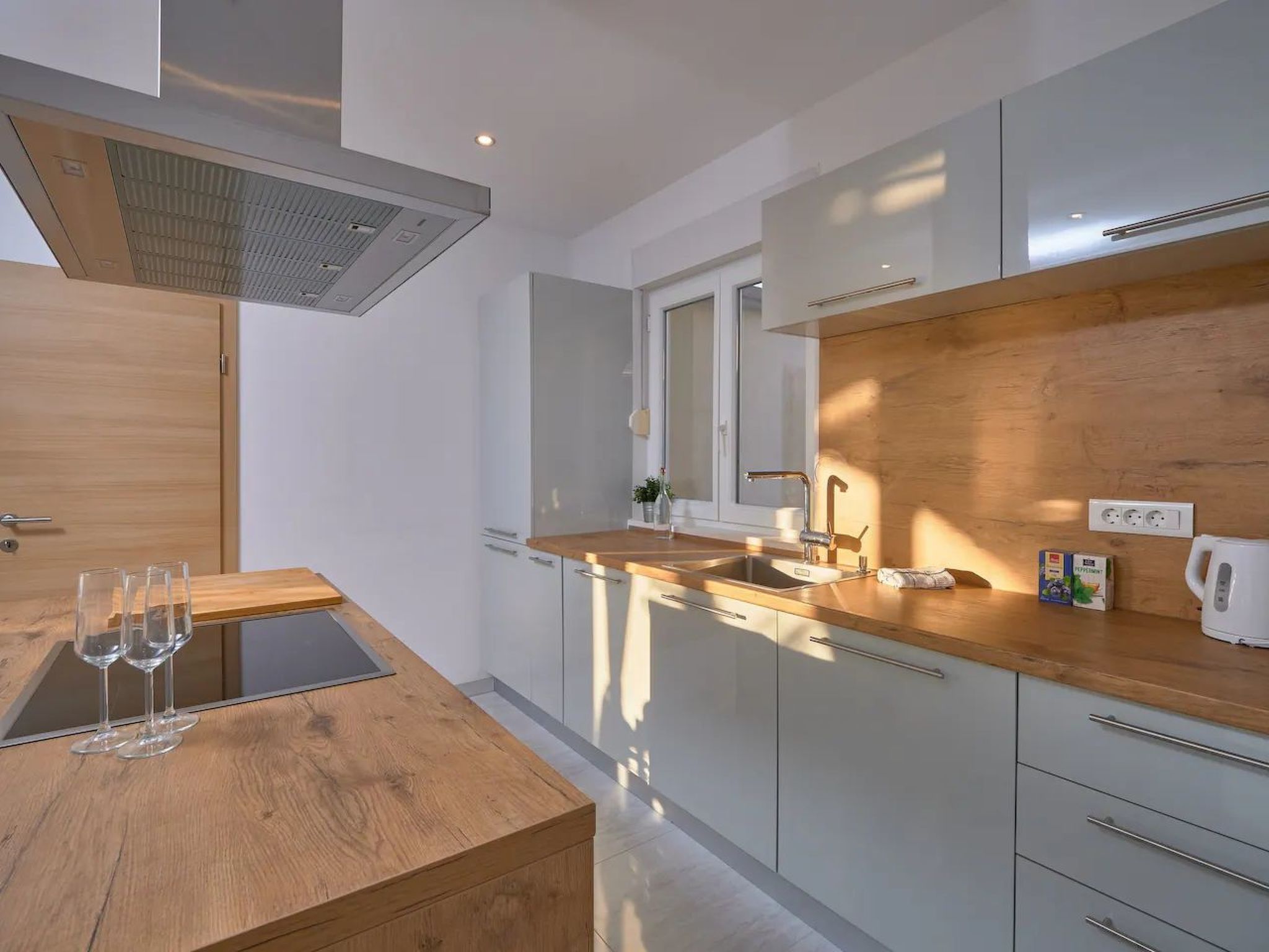 M&M Ferienhaus mit Pool-Dedans