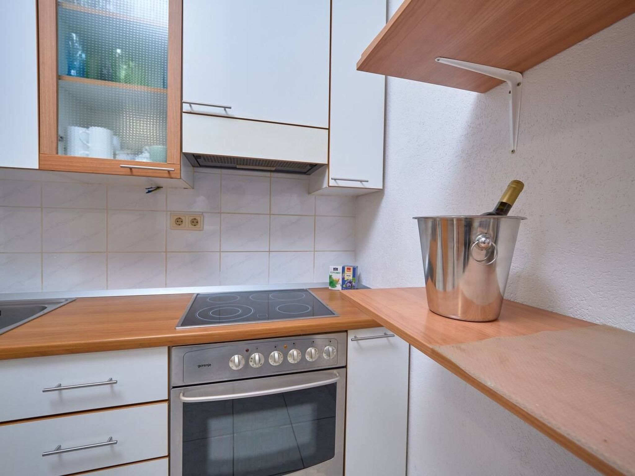 M Charmante Wohnung mit Gemeinschaftspool-Dedans