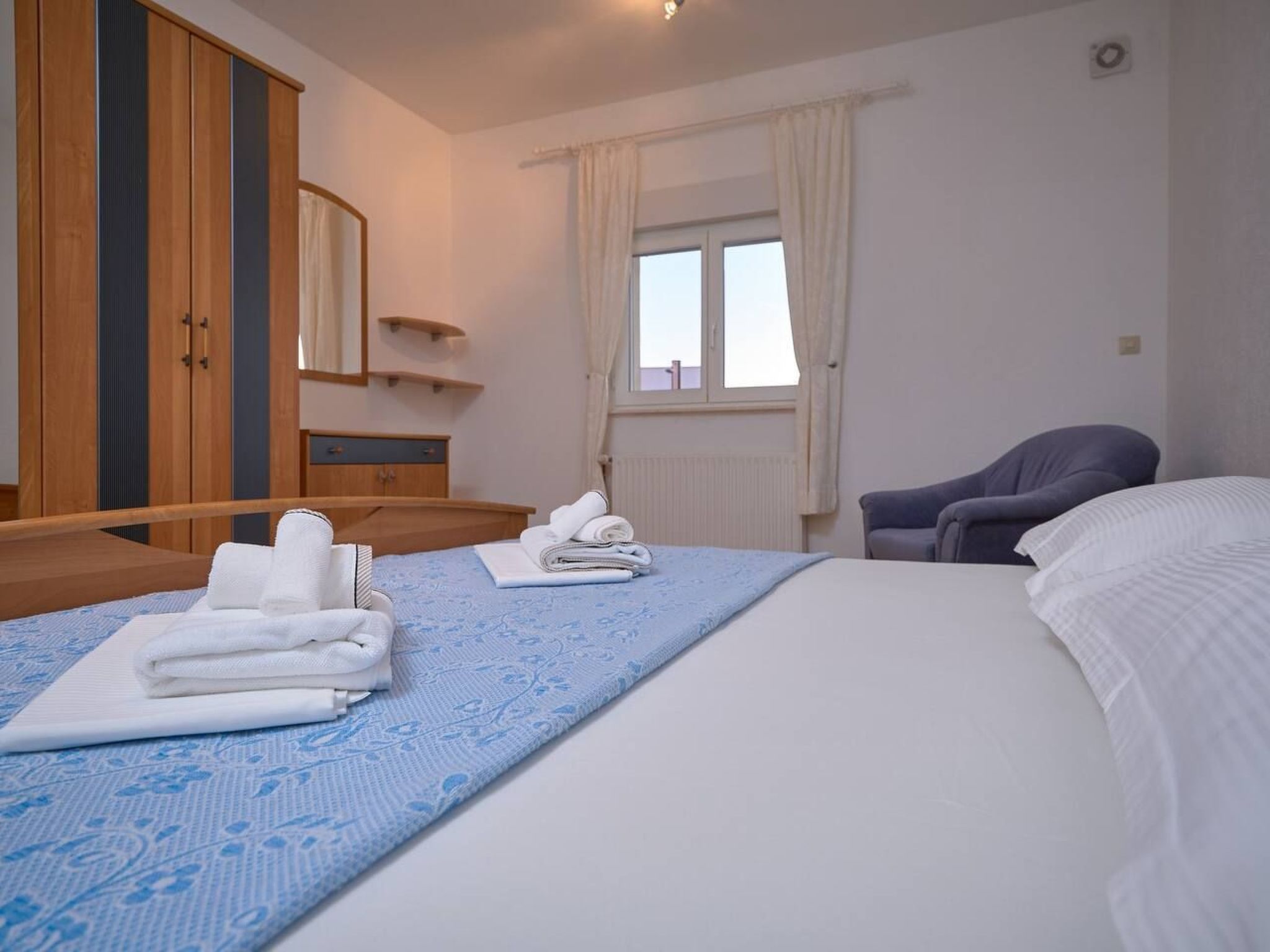 M Charmante Wohnung mit Gemeinschaftspool-Dedans