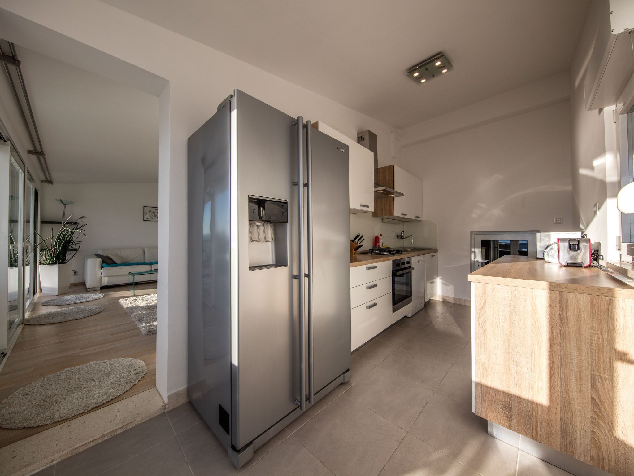 Charmantes Ferienhaus mit grünem Garten-Drinnen