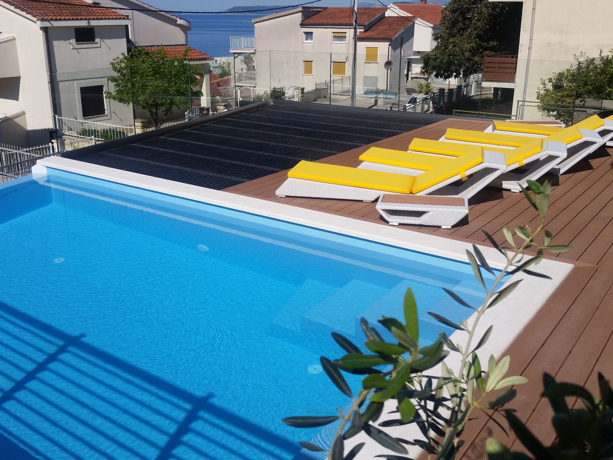 Charmantes Ferienhaus mit grünem Garten-Image-tags.info