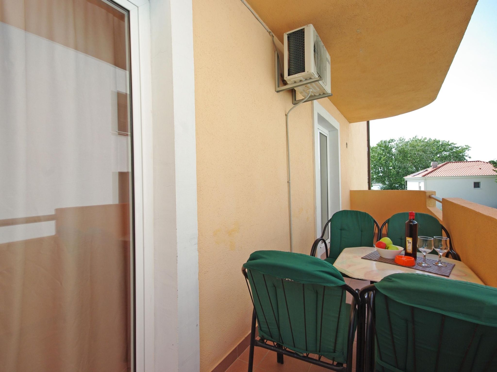 Apartment mit einem Schlafzimmer in der ersten Etage-Draußen