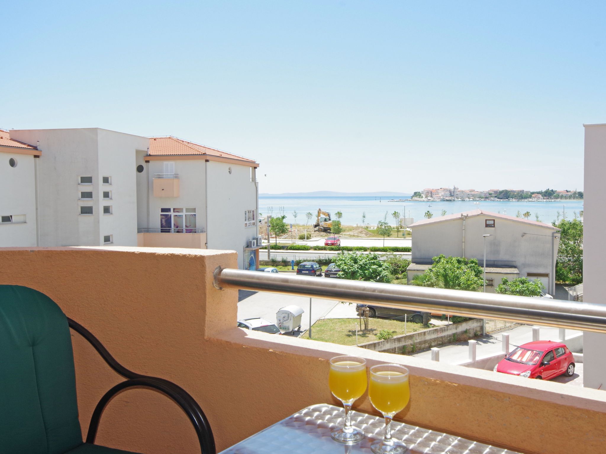 Für 4 Personen ca. 40 m&sup2; in Podstrana, Dalmatien (Gespanschaft Split-Dalma-Draußen