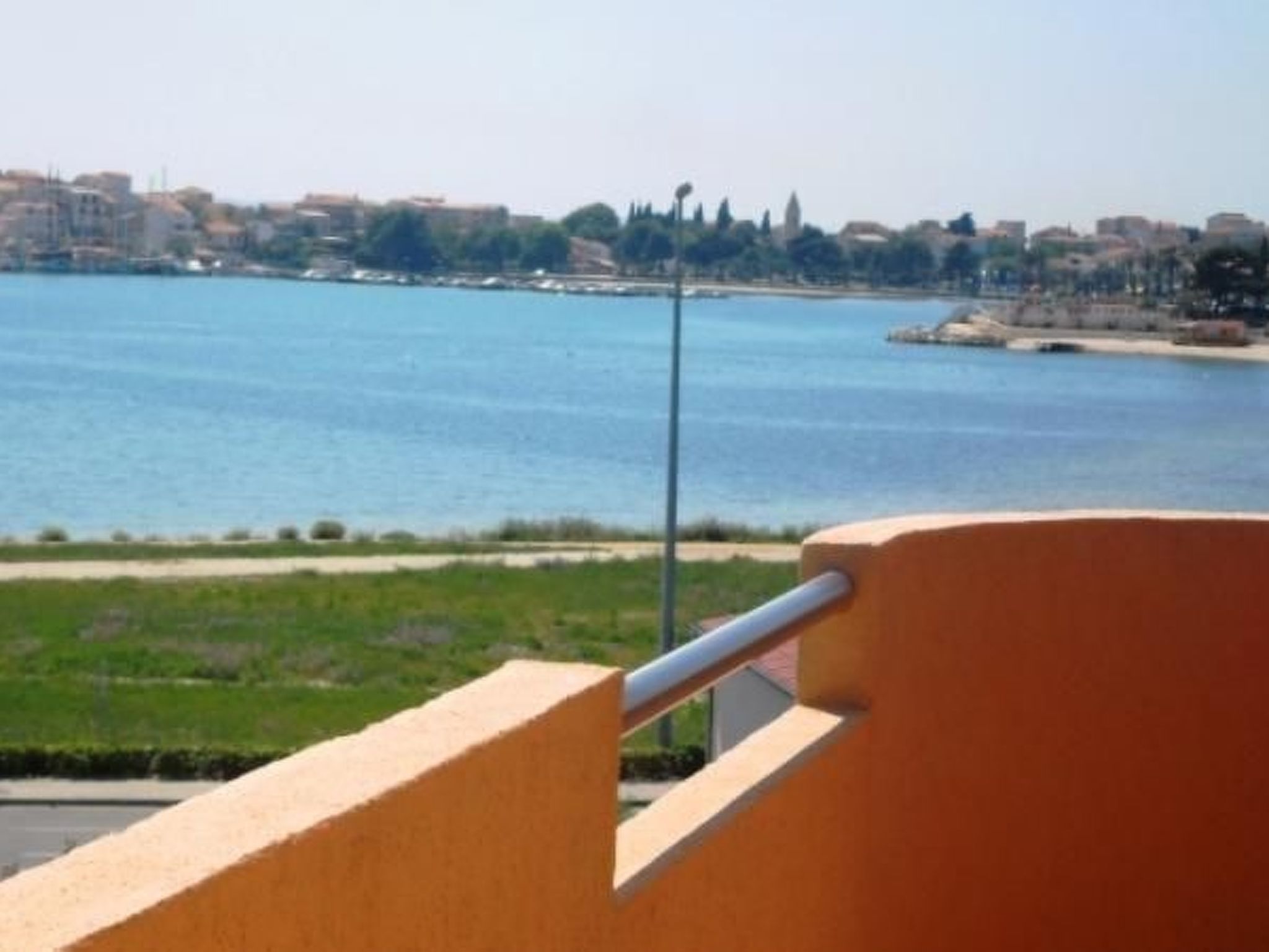 Für 4 Personen ca. 40 m&sup2; in Podstrana, Dalmatien (Gespanschaft Split-Dalma-Draußen