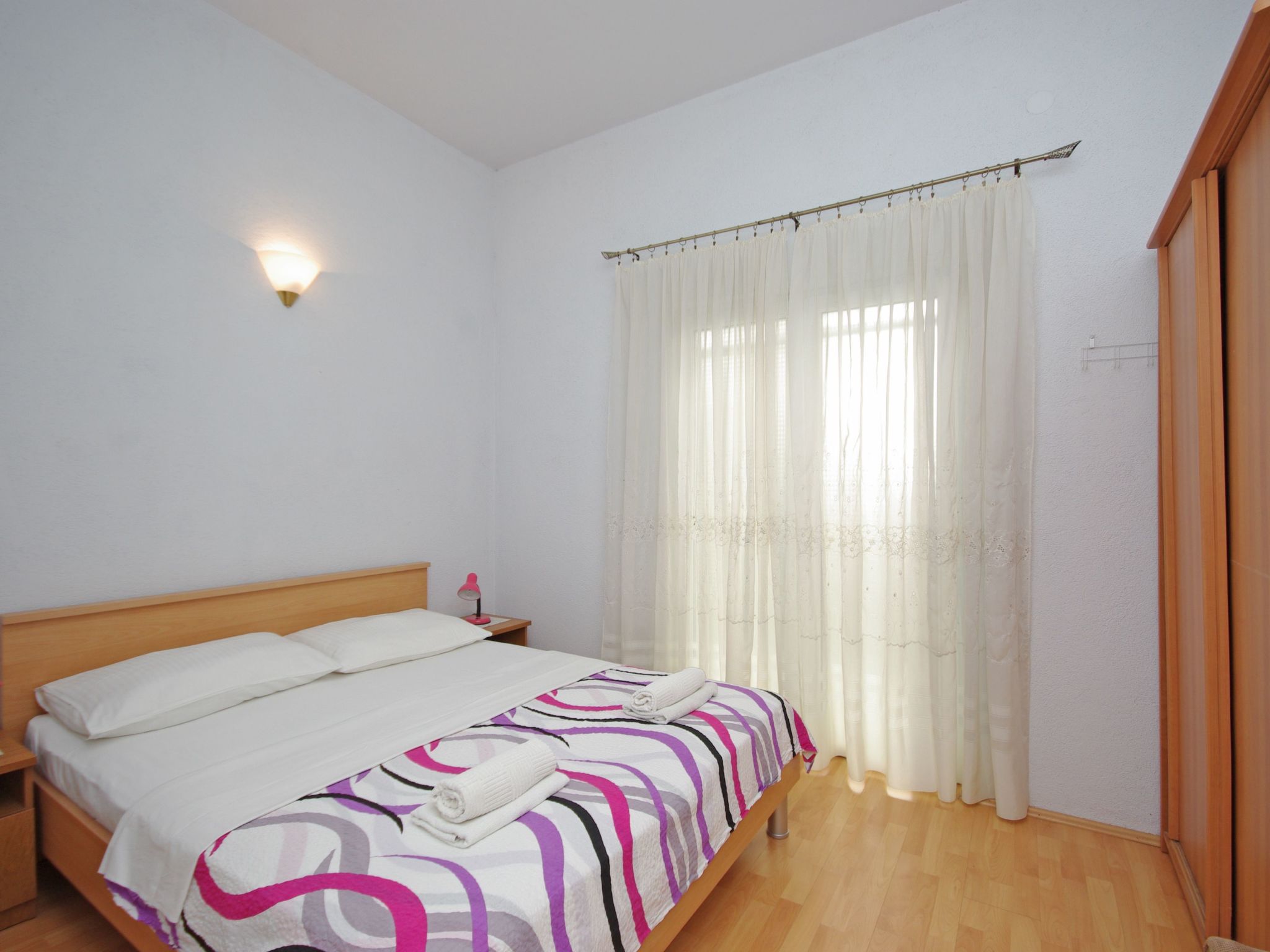 Für 4 Personen ca. 60 m&sup2; in Podstrana, Dalmatien (Gespanschaft Split-Dalma-Image-tags.info