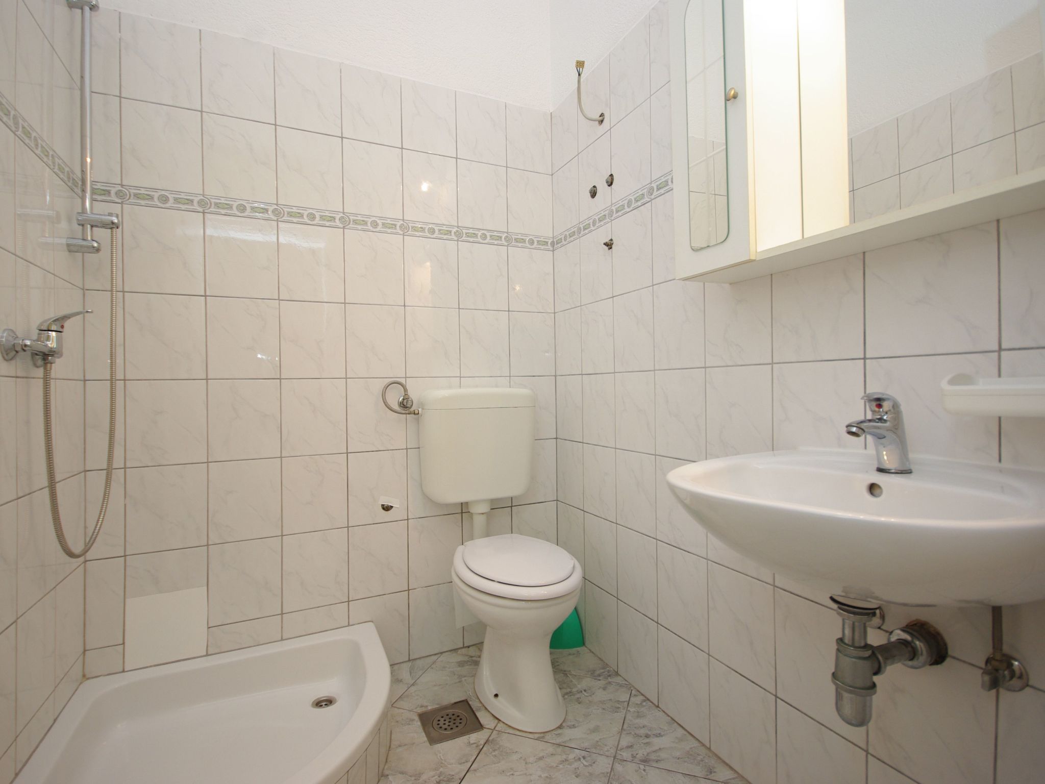 Für 4 Personen ca. 60 m&sup2; in Podstrana, Dalmatien (Gespanschaft Split-Dalma-Image-tags.info