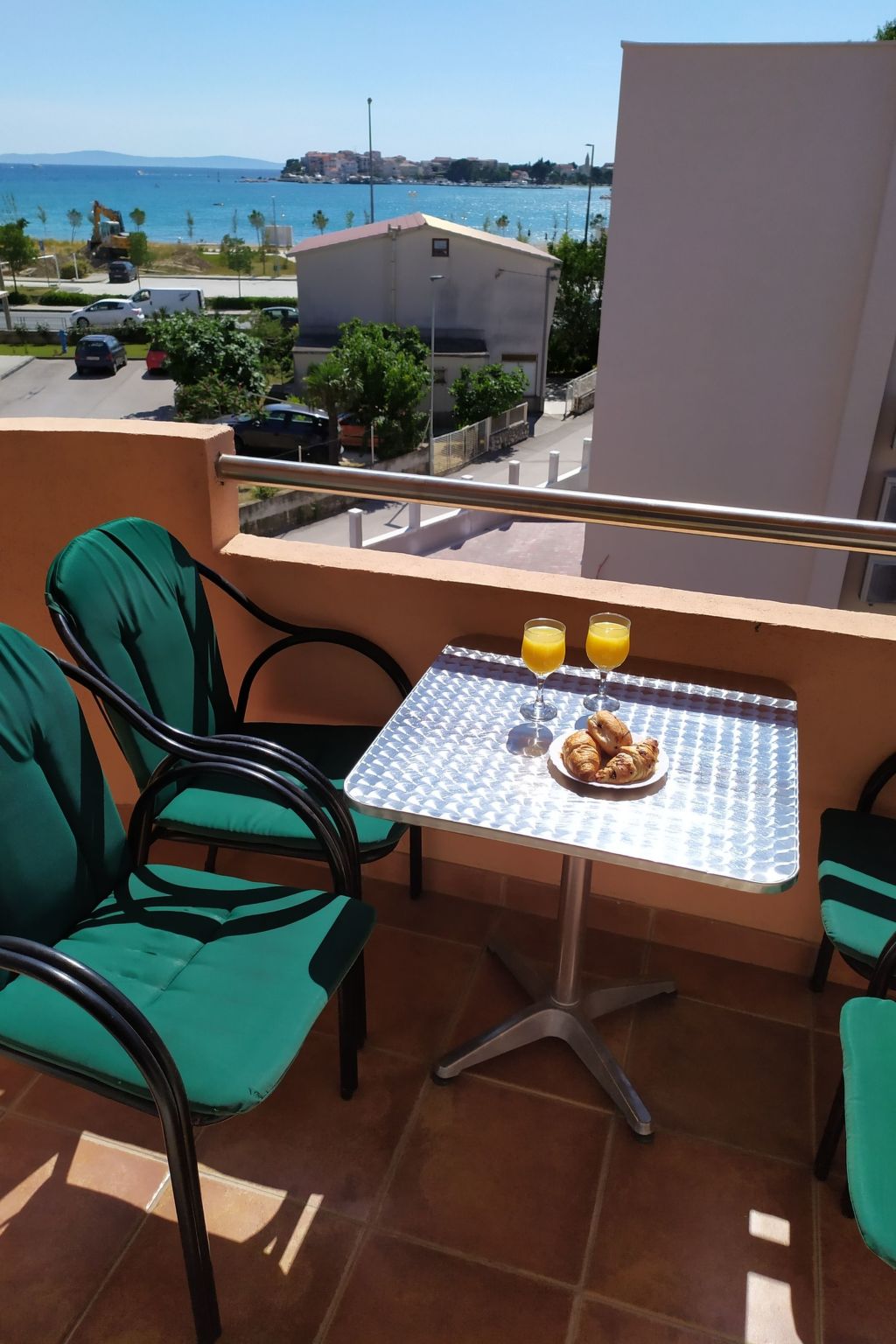 Für 4 Personen ca. 40 m&sup2; in Podstrana, Dalmatien (Gespanschaft Split-Dalma-Image-tags.info