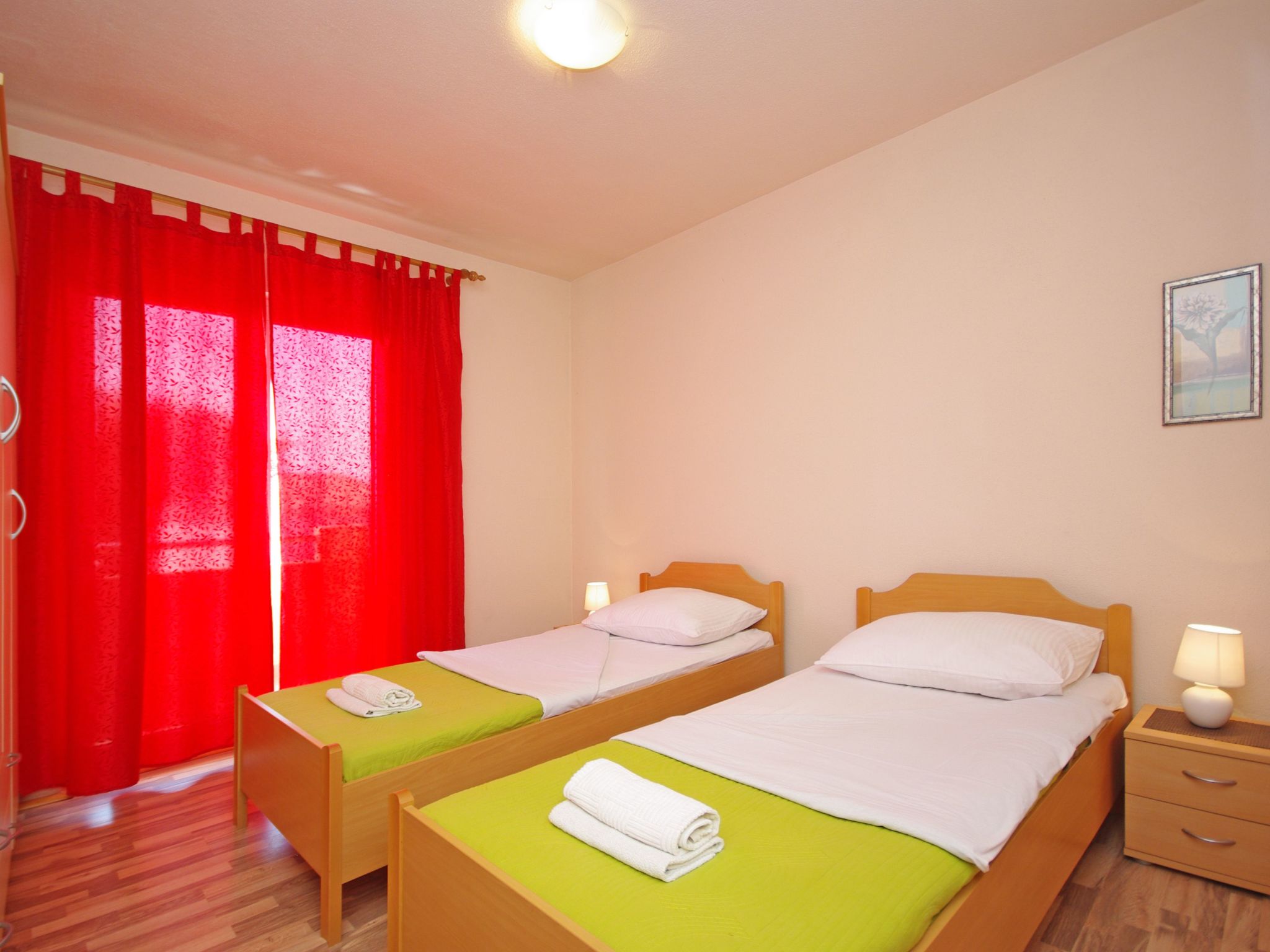 Für 4 Personen ca. 40 m&sup2; in Podstrana, Dalmatien (Gespanschaft Split-Dalma-Drinnen