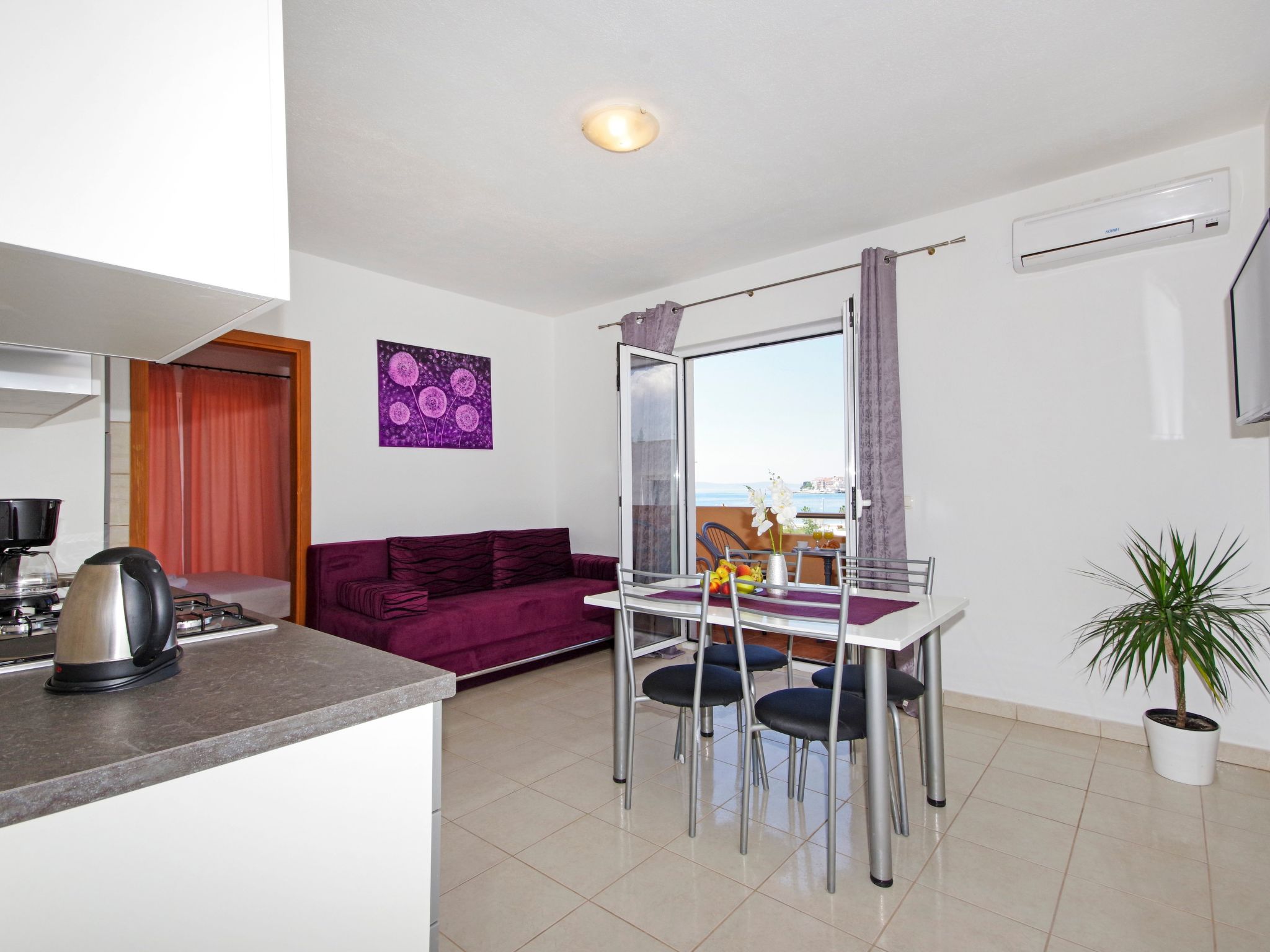 Für 4 Personen ca. 40 m&sup2; in Podstrana, Dalmatien (Gespanschaft Split-Dalma