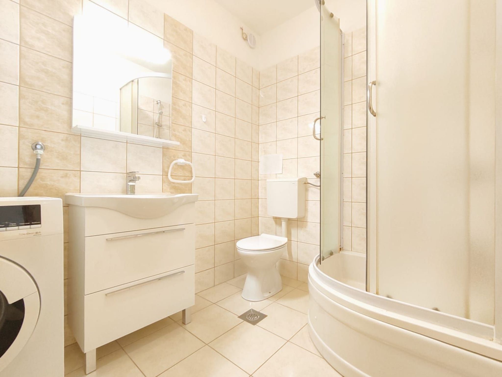 Für 4 Personen ca. 40 m&sup2; in Podstrana, Dalmatien (Gespanschaft Split-Dalma-Image-tags.info